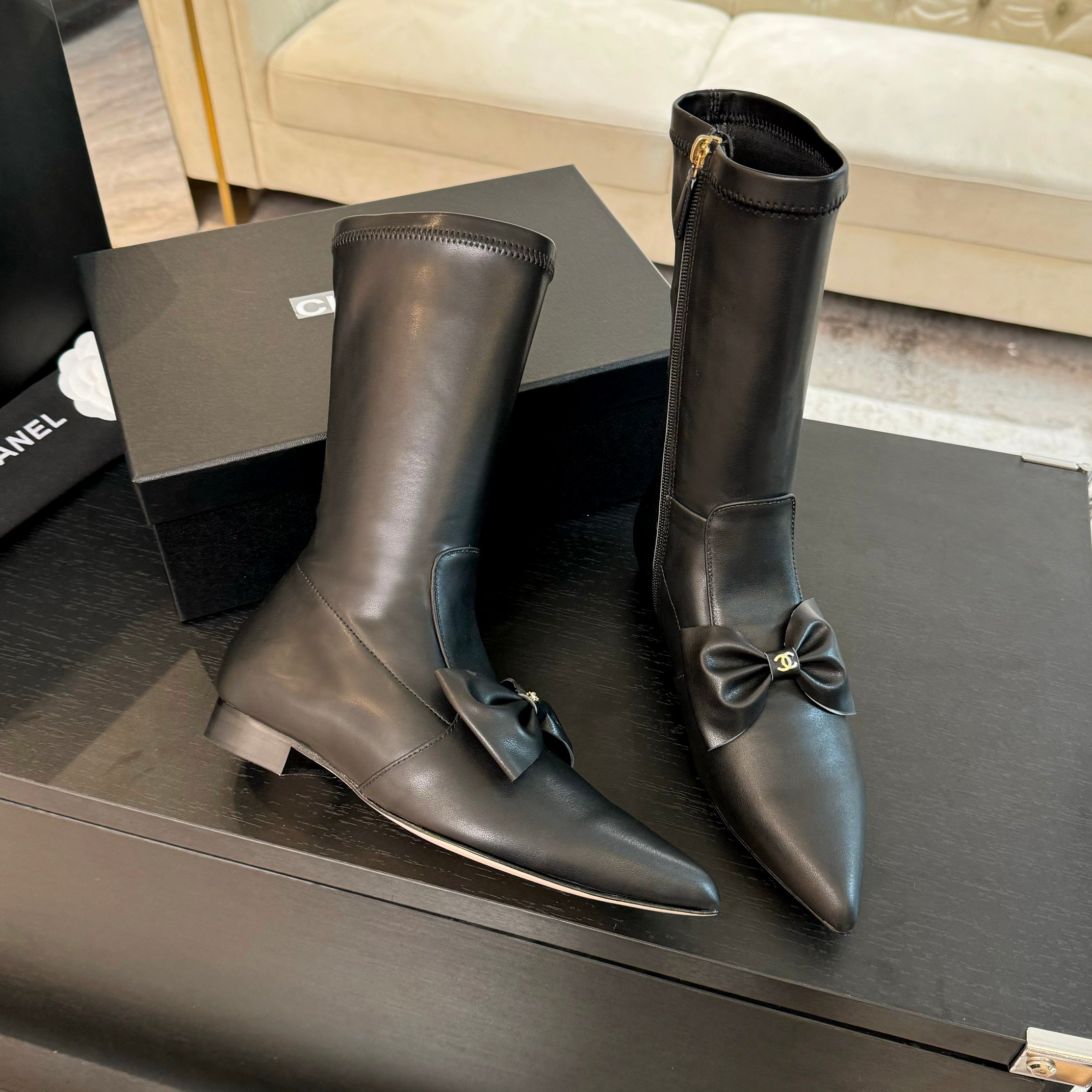 [TOP] CHANEL Pointy Boots With Big Bows - 3 Colour