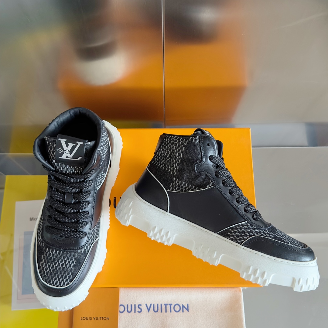[TOP] Louis Vuitton LV L*V Casual Bread Shoes Leather - 2 Colour