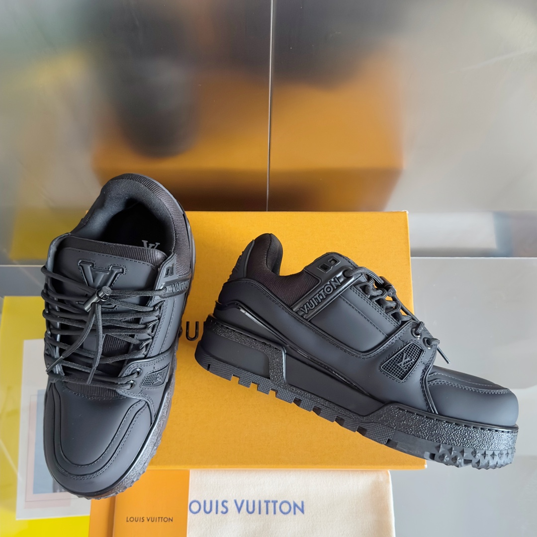 [TOP] Louis Vuitton LV L*V Casual Bread Shoes - 3 Colour