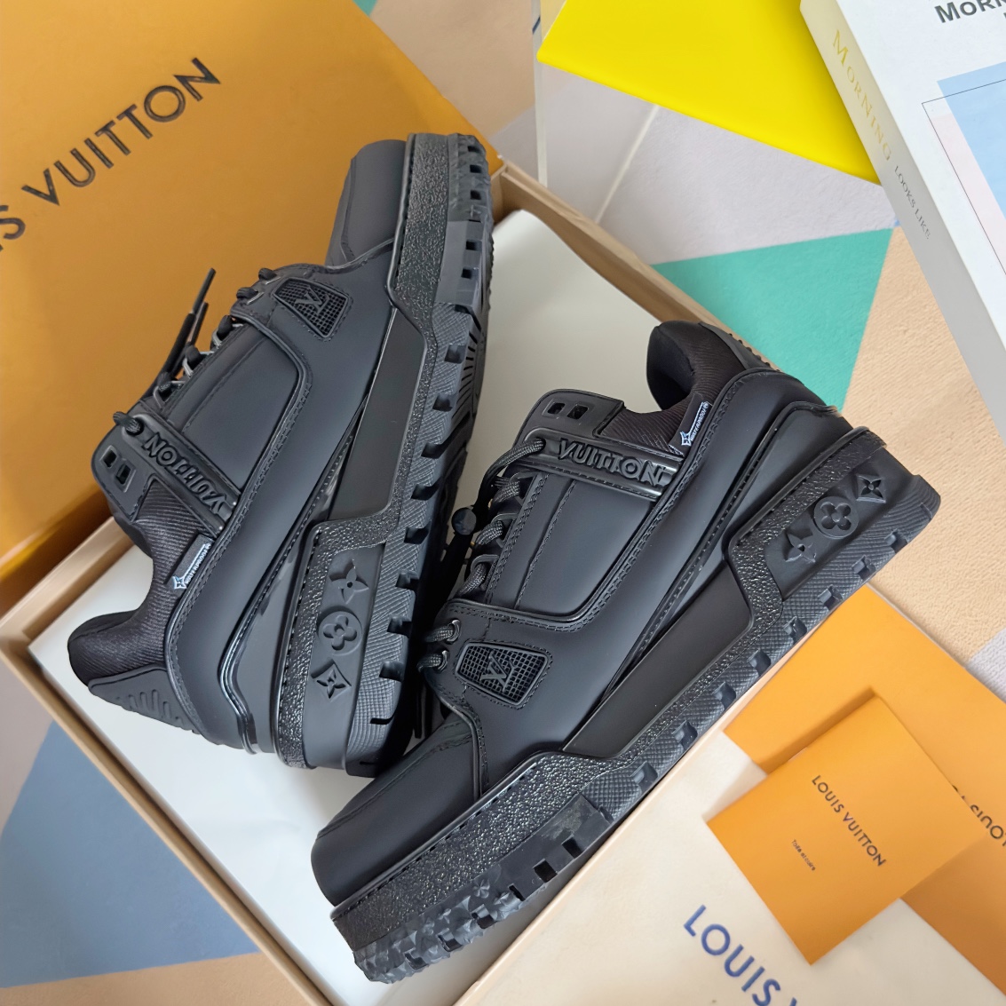 [TOP] Louis Vuitton LV L*V Casual Bread Shoes - 3 Colour