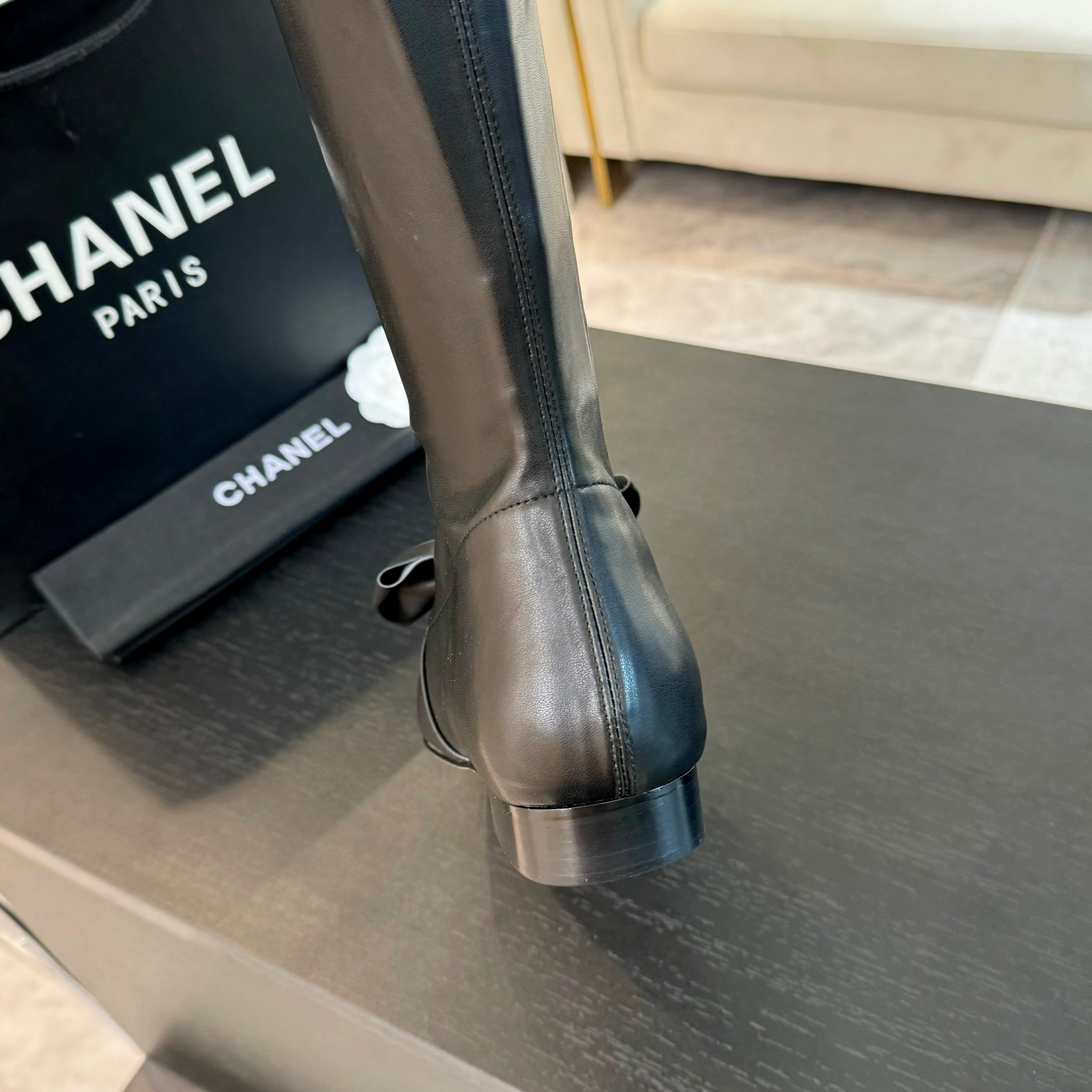 [TOP] CHANEL Pointy Boots With Big Bows - 3 Colour