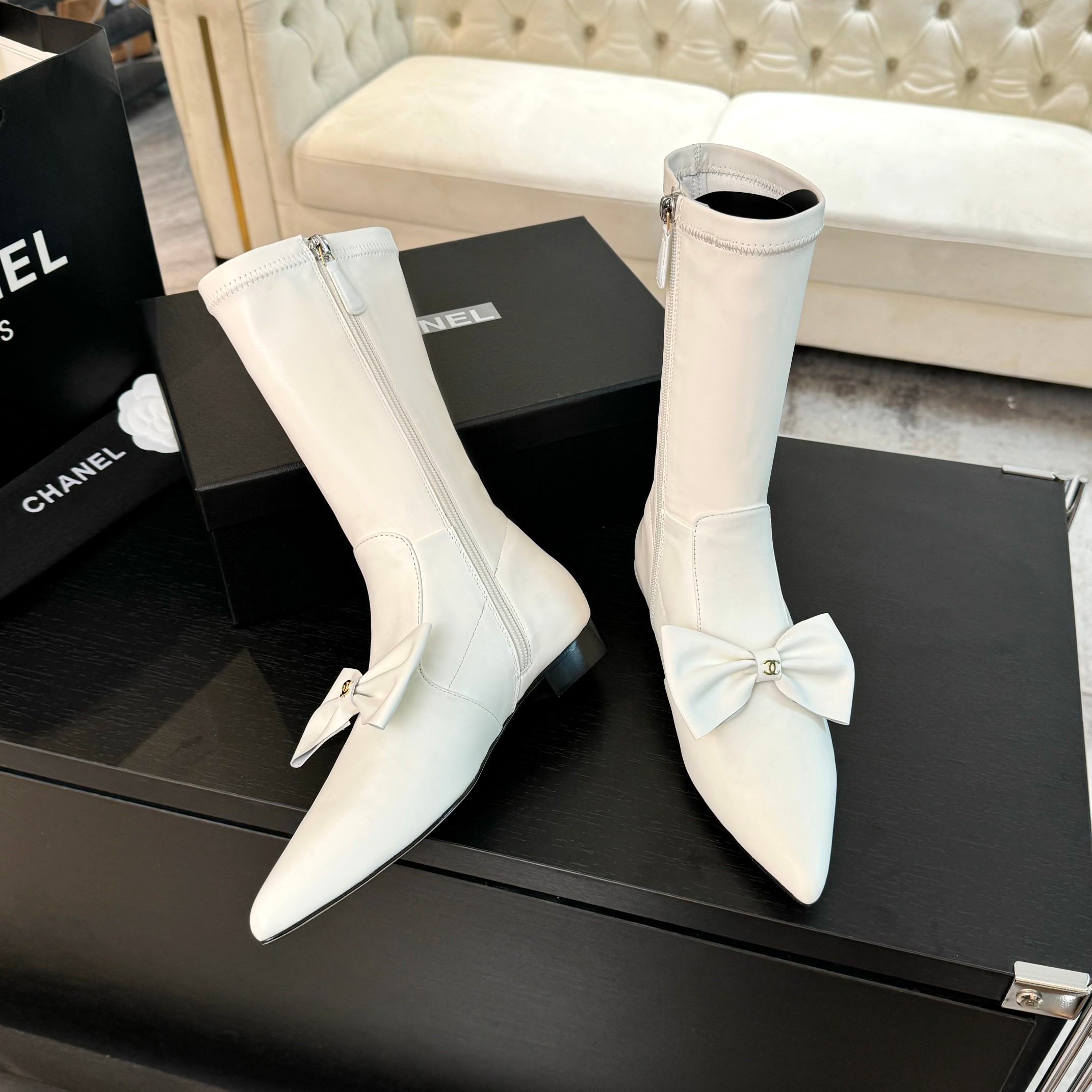 [TOP] CHANEL Pointy Boots With Big Bows - 3 Colour