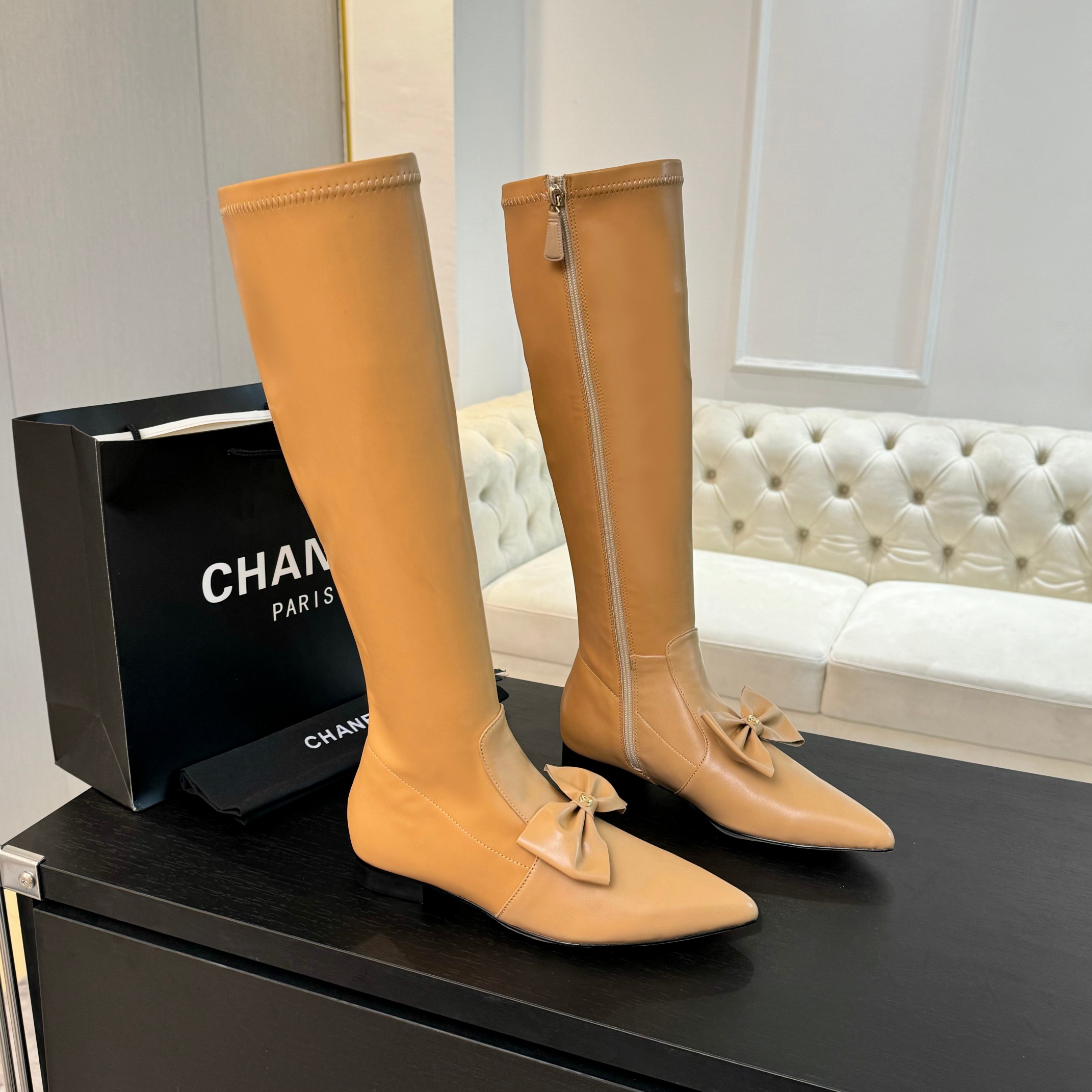 [TOP] CHANEL Pointy Boots With Big Bows - 3 Colour