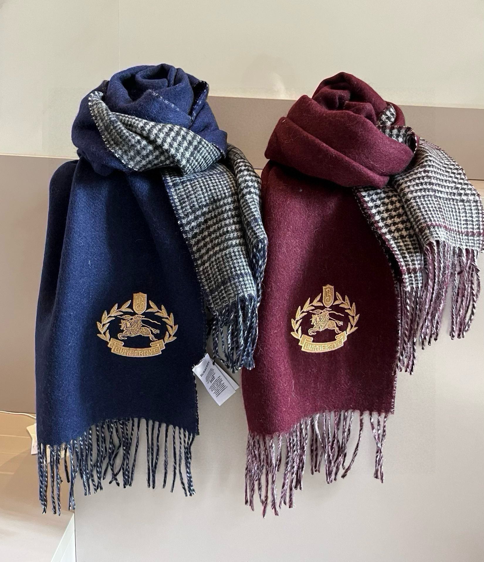 [TOP] BURBERRY Cashmere Scarf  32*180cm  - 2 Colors