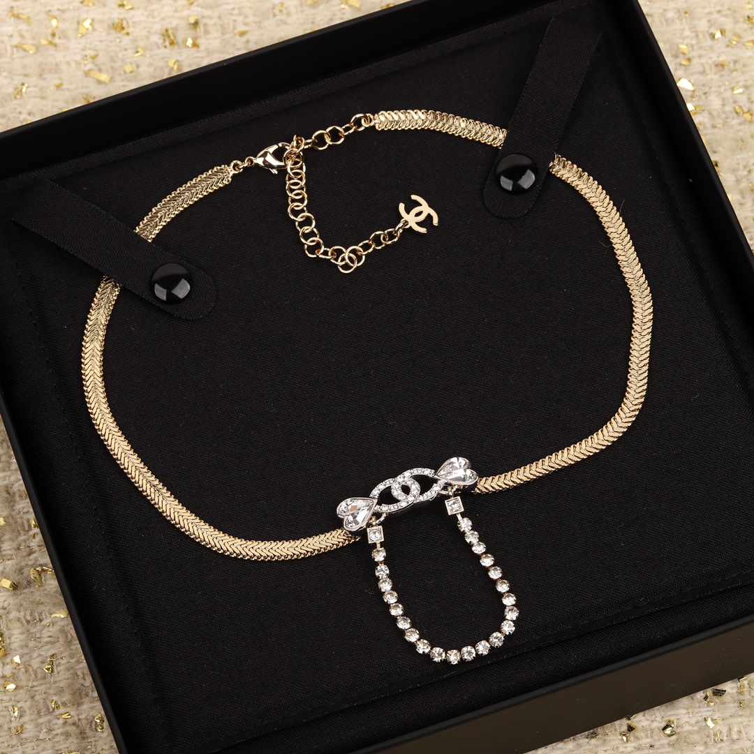 [TOP] CHANEL CC Necklace - Gold