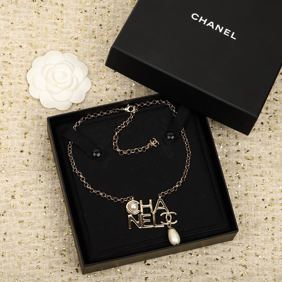 [TOP] CHANEL Necklace - Gold