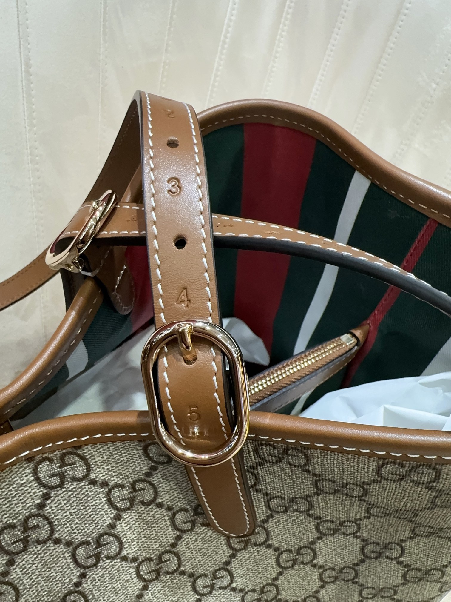 [TOP] GUCCI Emblen Bucket Bag 20.5*18*11.5CM/38*25.5*15CM - Brown