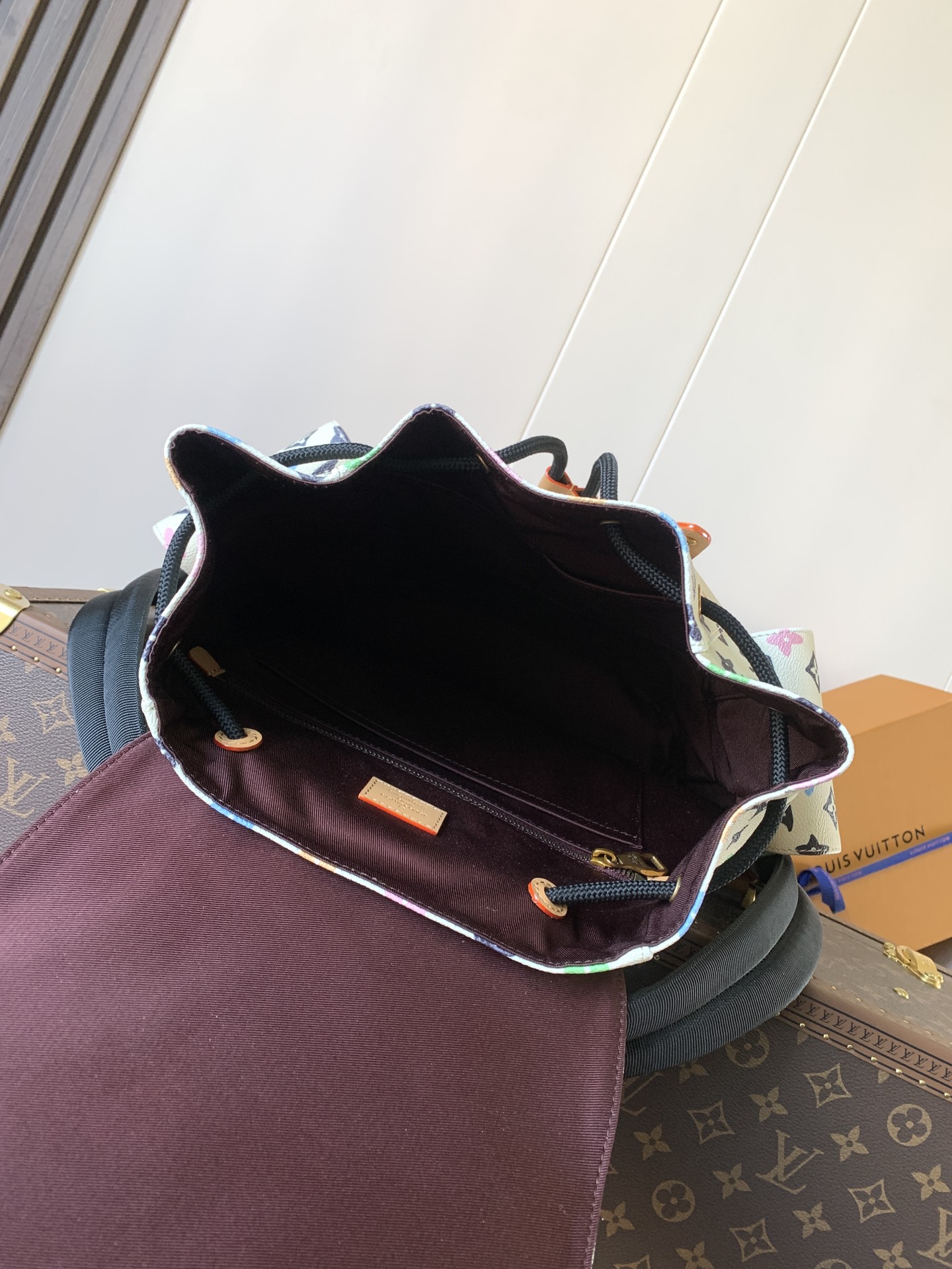 [TOP] Louis Vuitton LV Louis Vuitton x Tyler the Creator Christopher MM Backpack  41.0 x 48.0 x 13.0 cm - White