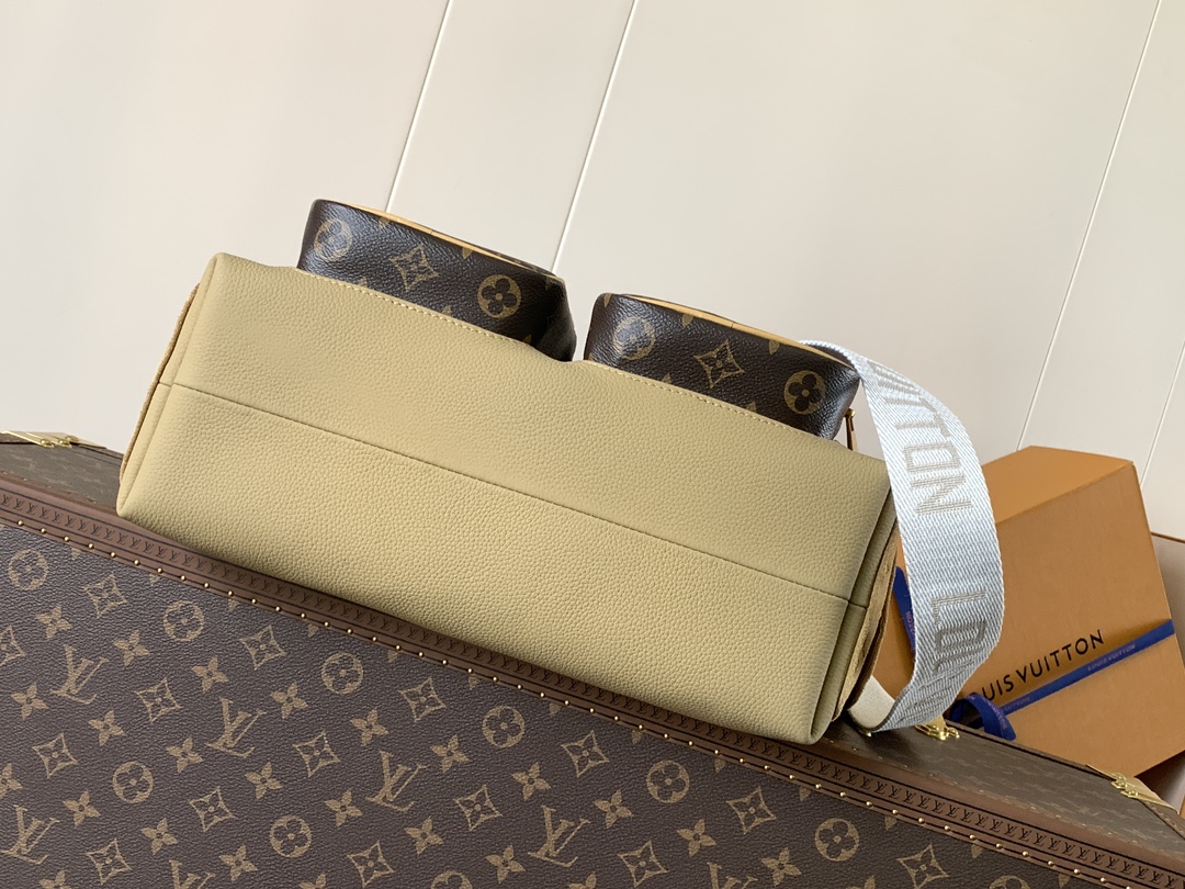 [TOP] Louis Vuitton LV Bag 30×31×10.8cm - Brown