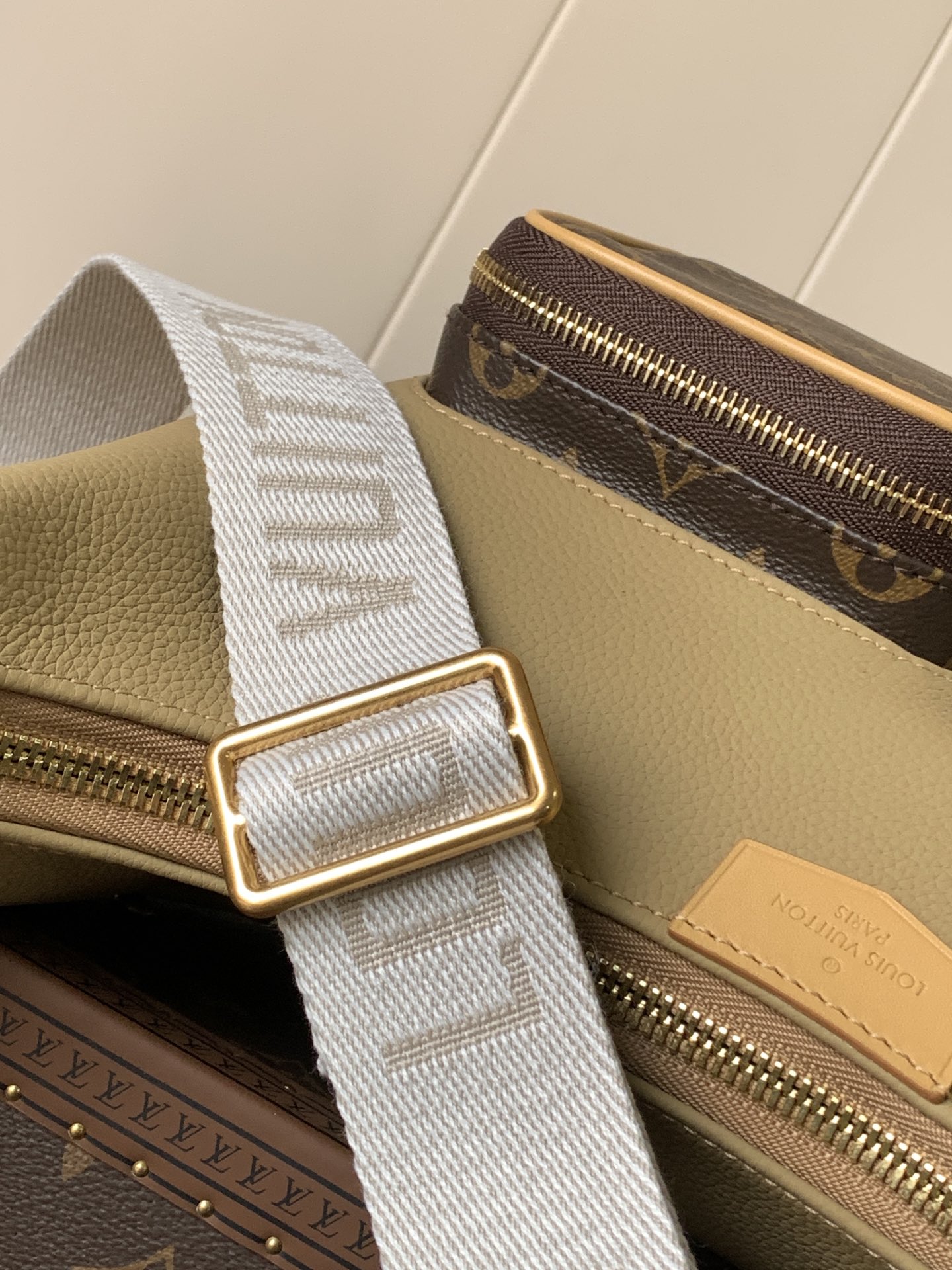 [TOP] Louis Vuitton LV Bag 30×31×10.8cm - Brown