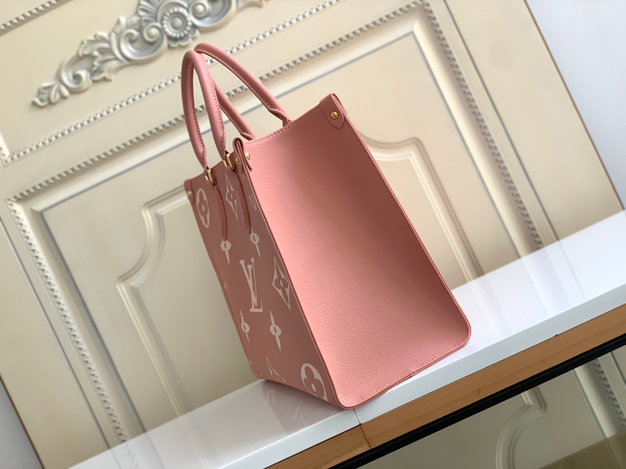 [TOP] Louis Vuitton LV Monogram Enpreinte On The Go Bag 35x27x14cm - Pink