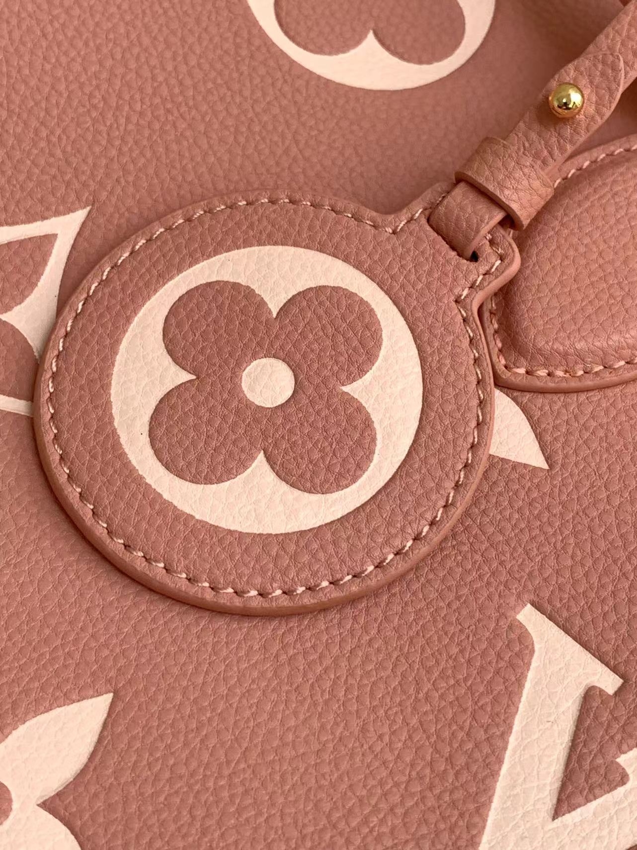 [TOP] Louis Vuitton LV Monogram Enpreinte On The Go Bag 35x27x14cm - Pink
