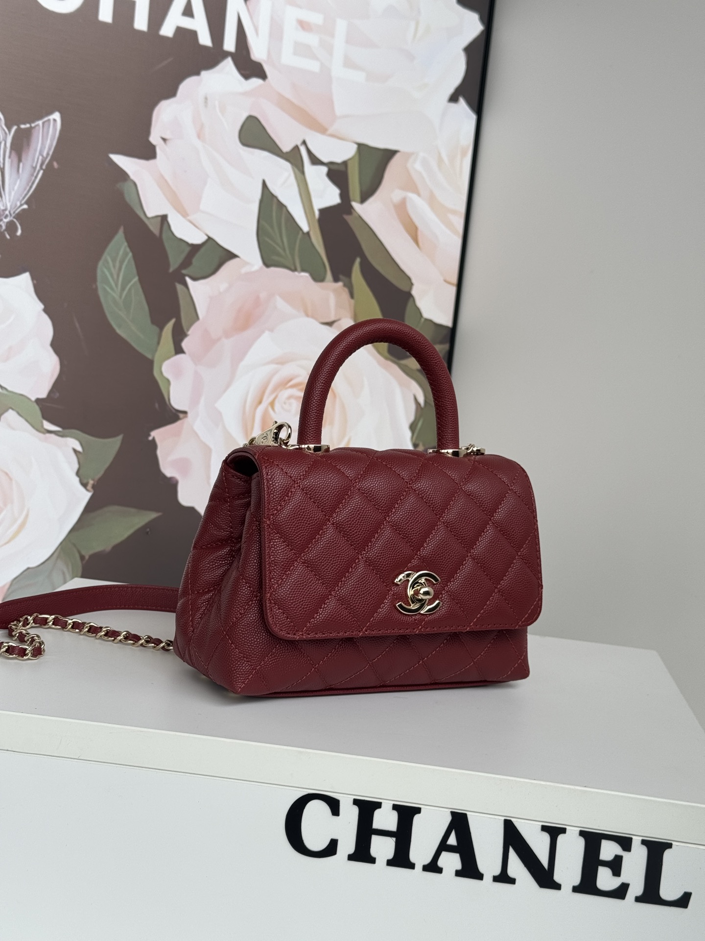 [TOP] CHANEL Particle Embossed Calfskin CoCo Handle Bags 19CM - Red - GHW