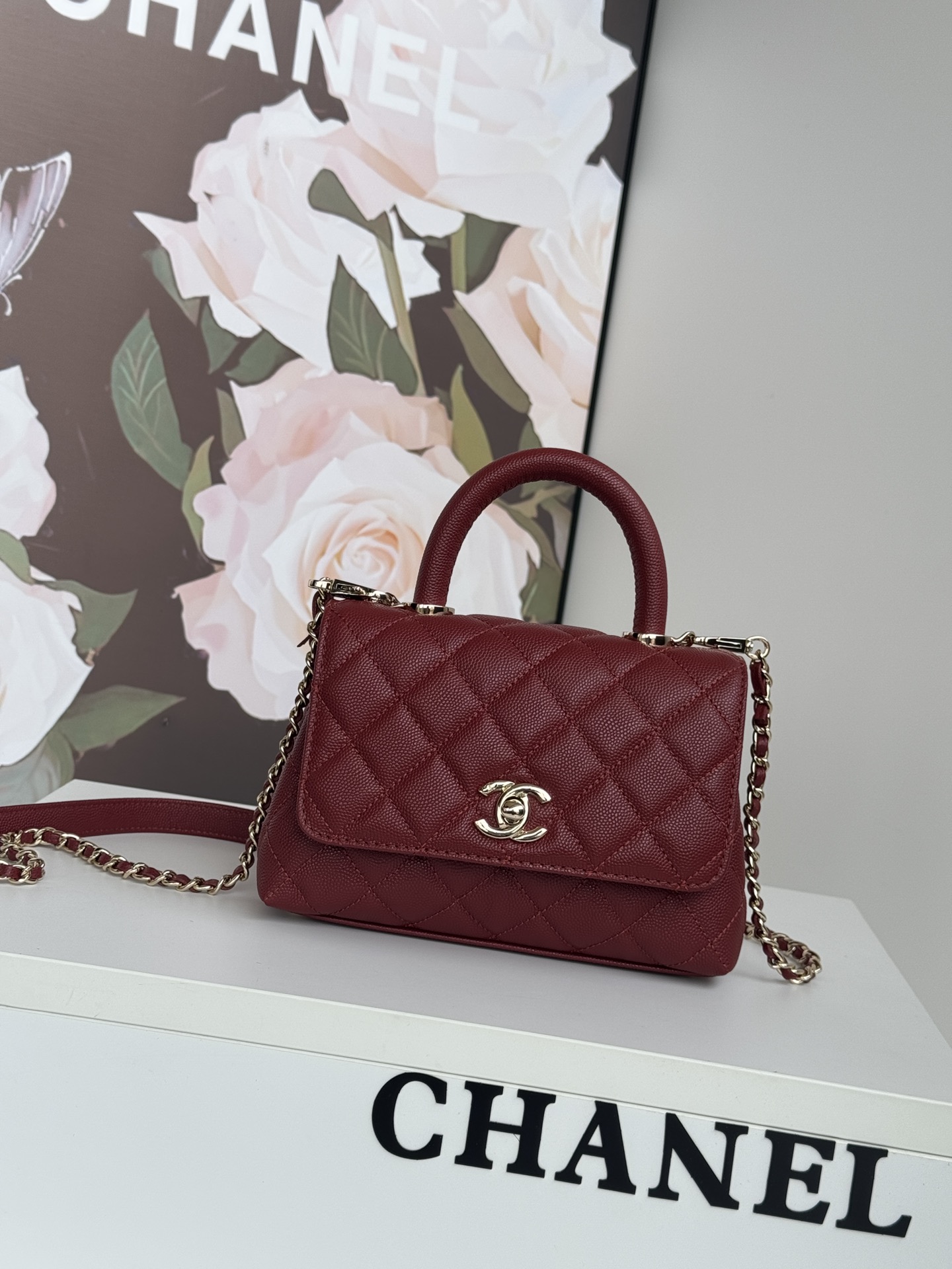 [TOP] CHANEL Particle Embossed Calfskin CoCo Handle Bags 19CM - Red - GHW