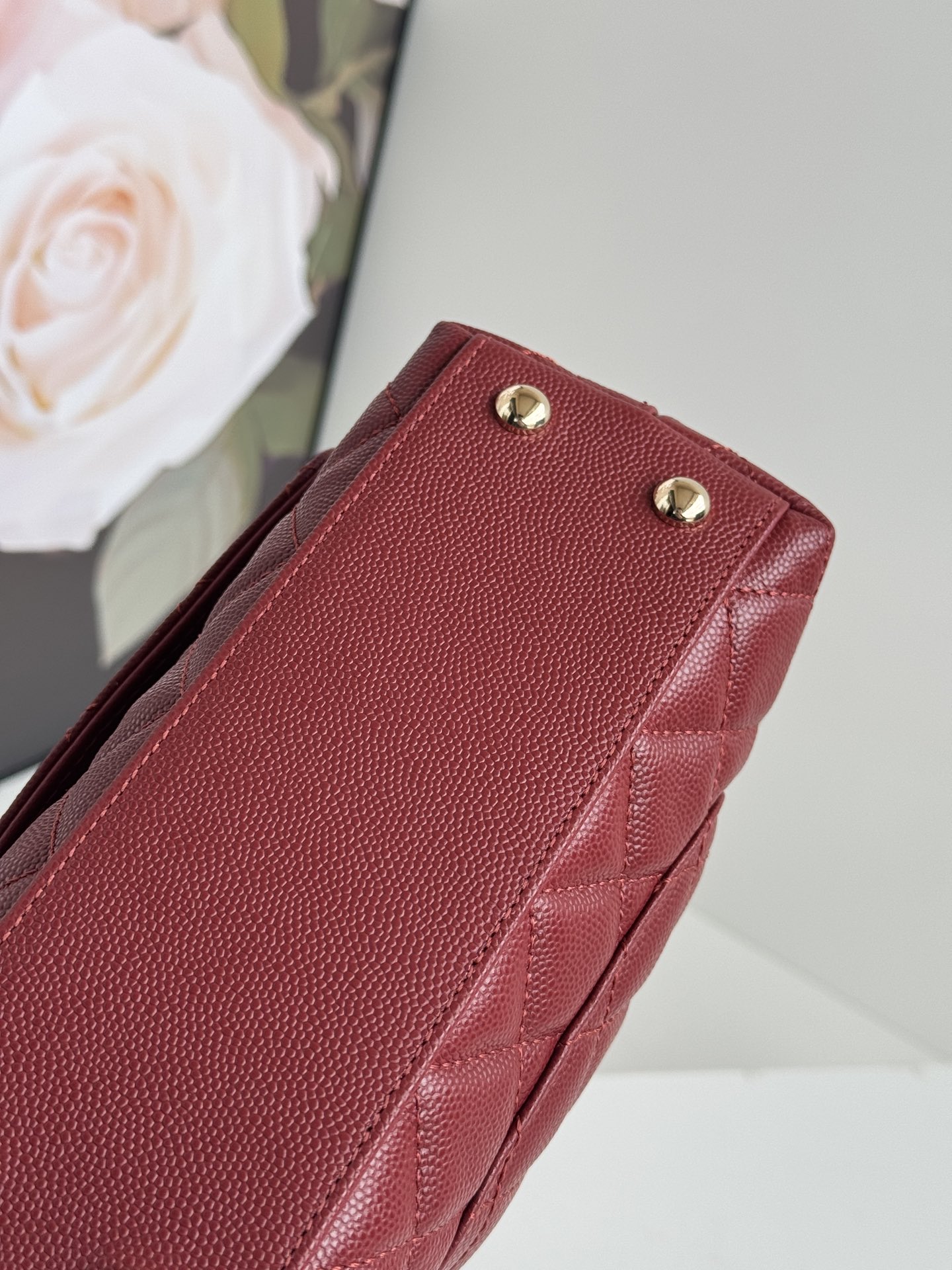 [TOP] CHANEL Particle Embossed Calfskin CoCo Handle Bags 19CM - Red - GHW