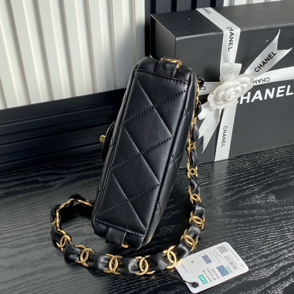 [TOP] CHANEL Flap Bag with Big Chain Strap 16cm/21cm/26cm - Black