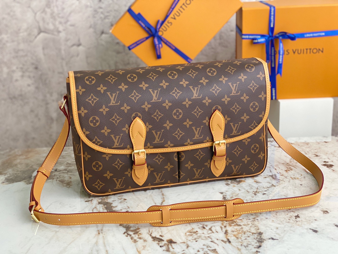 [TOP] Louis Vuitton LV Boulogne Bag 37*23*12.5cm - Brown