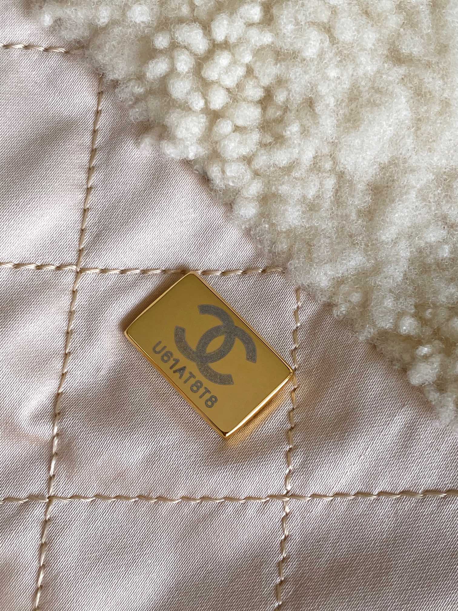 [TOP] CHANEL 22 Bag Wool 19x20x6cm/35x37x7cm - Beige