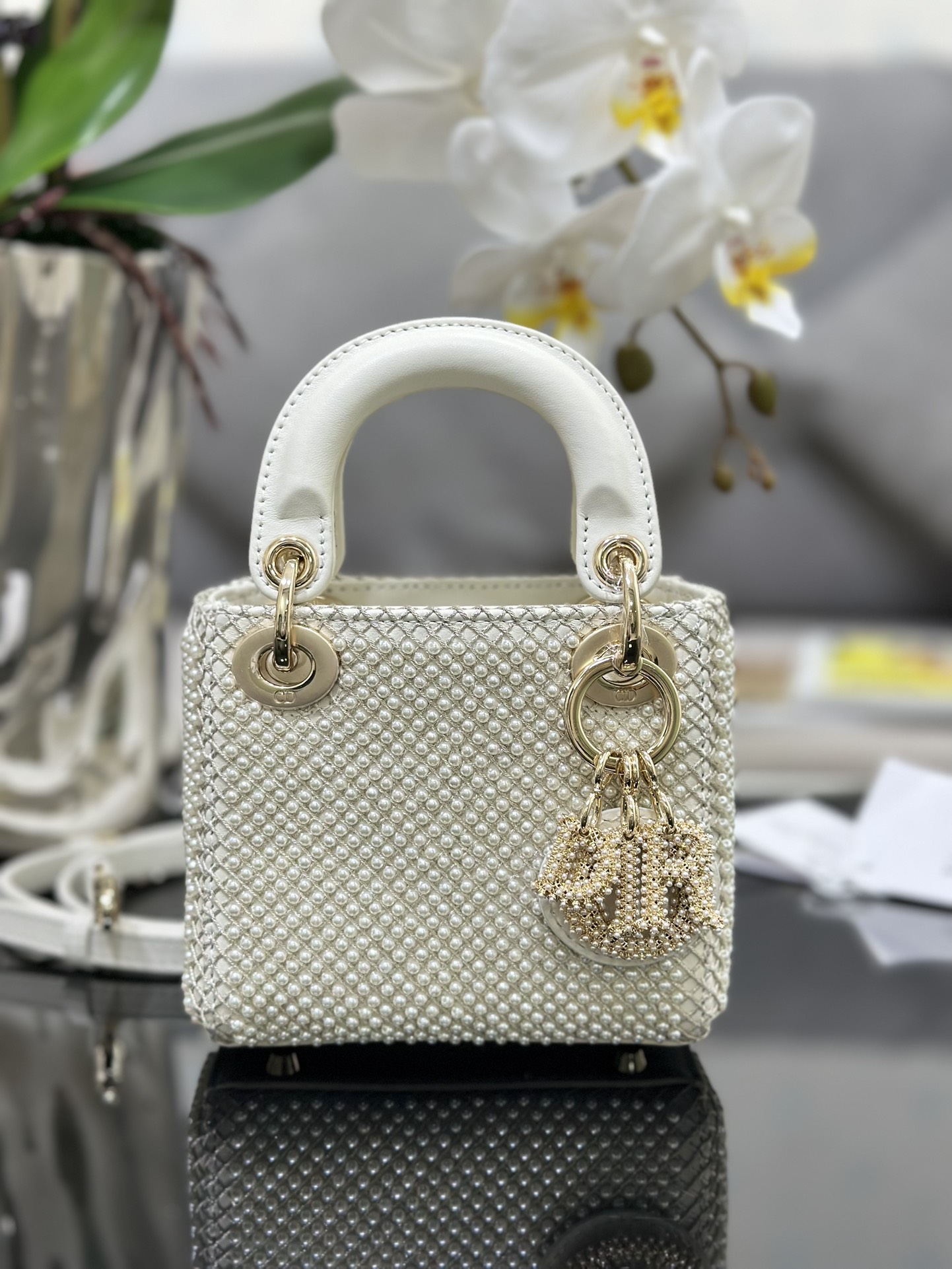 [TOP] Christian Dior Lady Dior Embroidered Pearl Bag 12*10.2*5cm/17*15*7cm - White - GHW