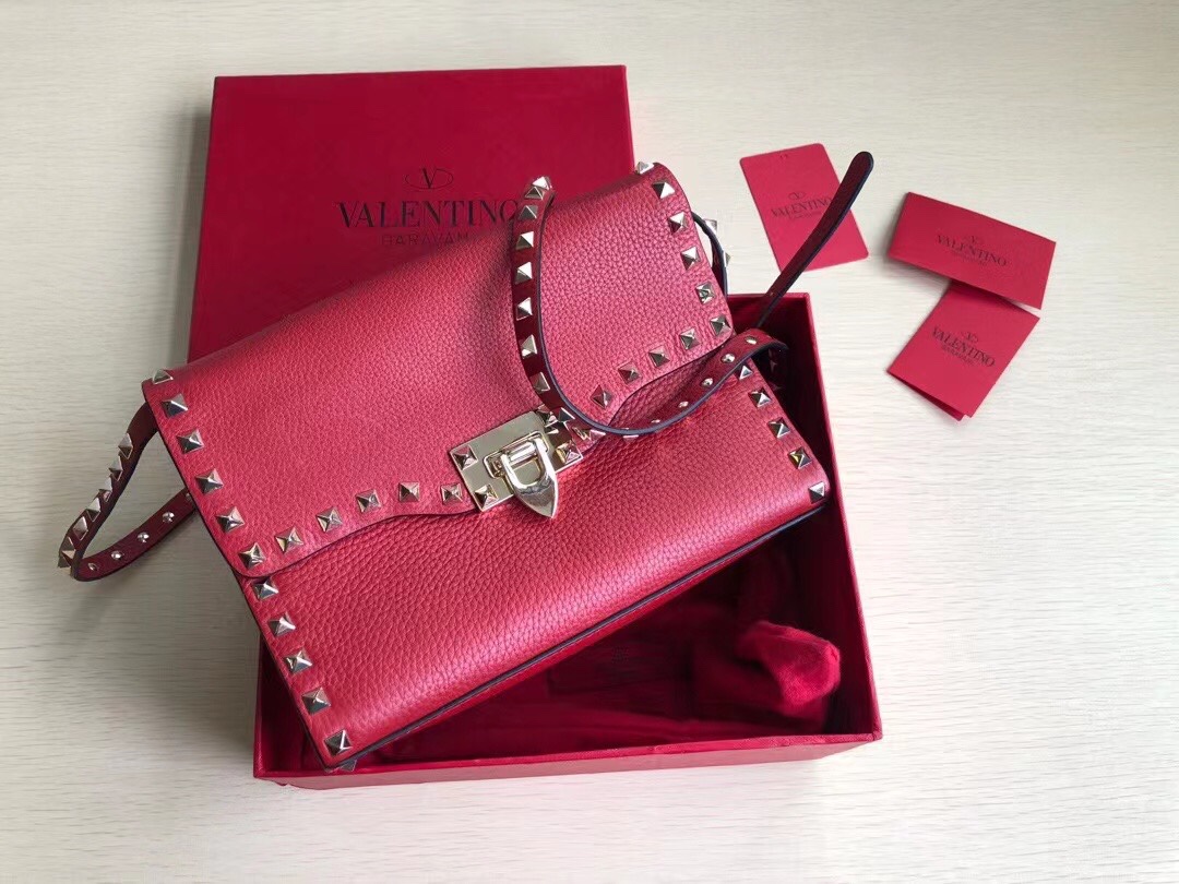 [TOP] VALENTINO Rockstud Crossbody Bag 22.5 x 15 x 6 cm - Red & SHW