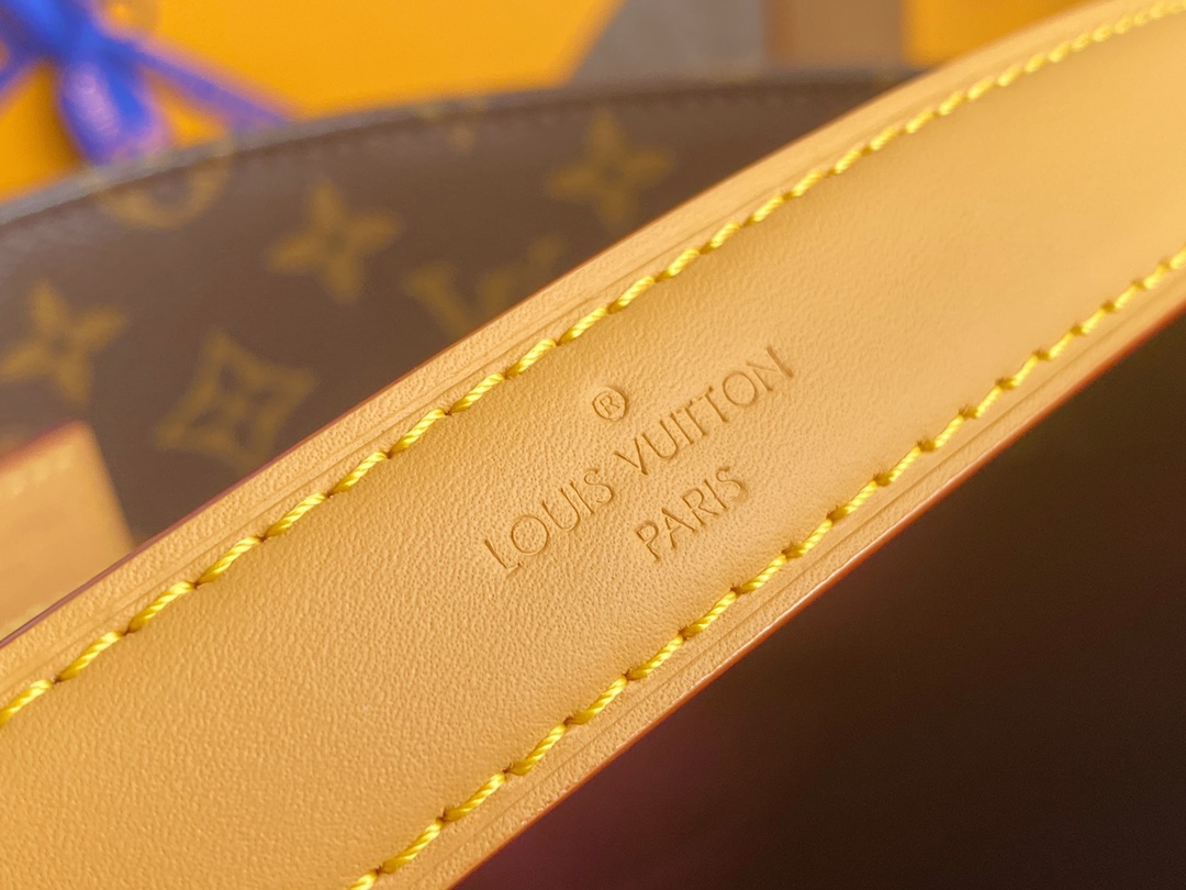 [TOP] Louis Vuitton LV Melie Bag 35.0 x 42.0 x 13.0 cm - Brown