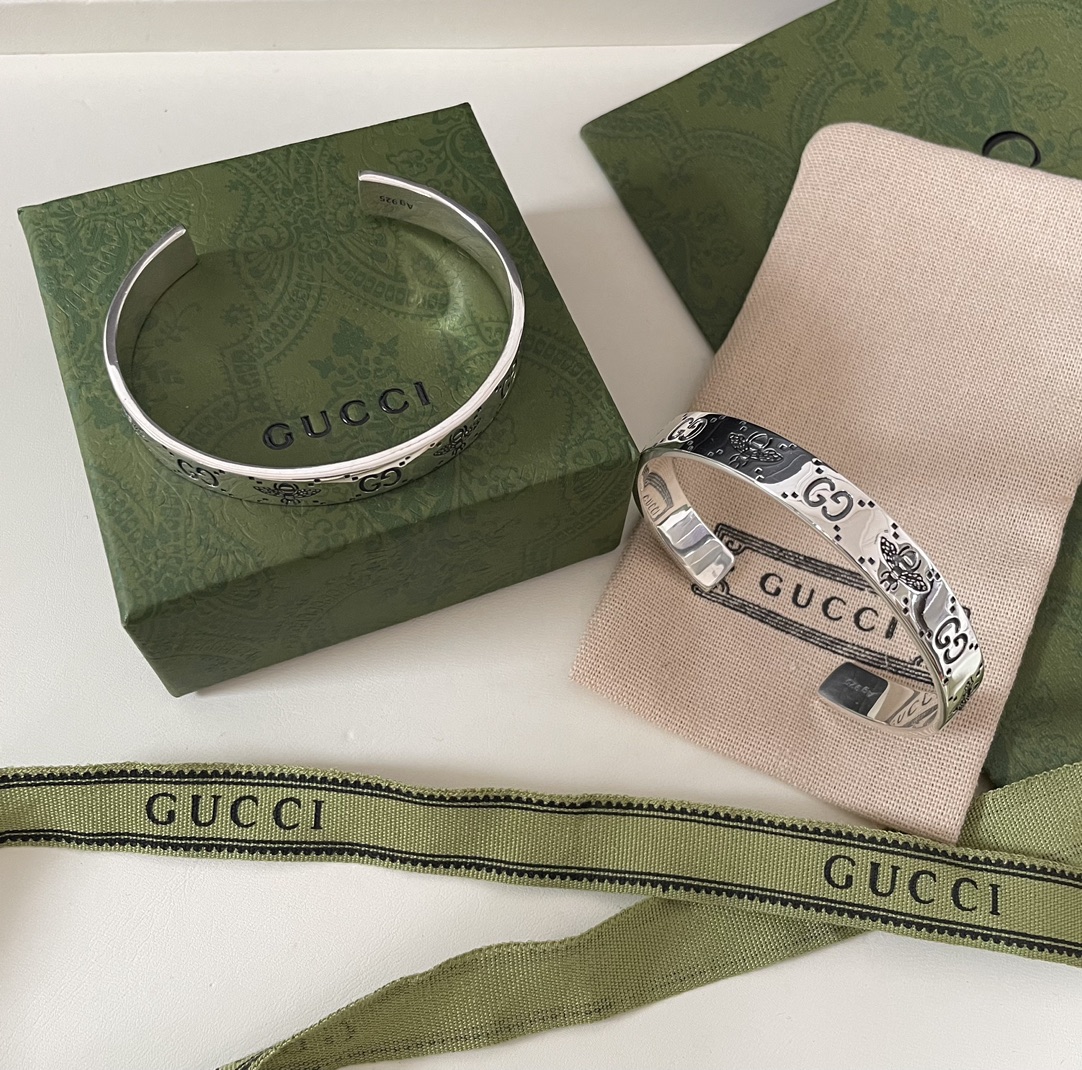 [TOP] GUCCI Bee Bracelet - Silver