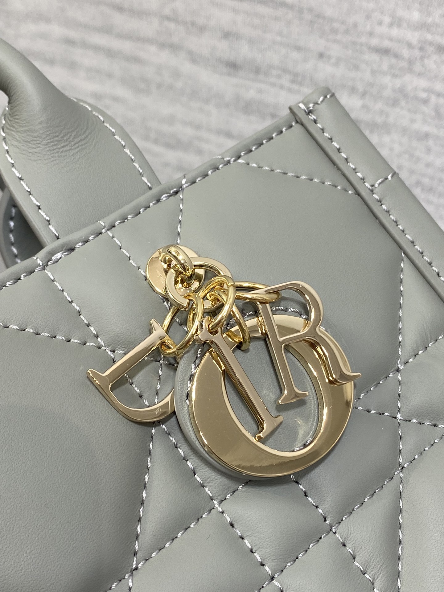 [TOP] Christian Dior Calfskin Book Tote Bags 21.5x13x7.5cm - Rock Ash