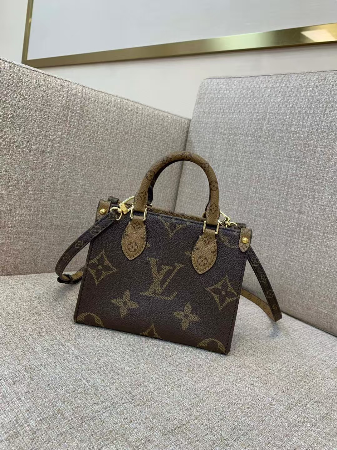 [TOP] Louis Vuitton LV On The Go BB Bag 18x15x8.5cm - Brown