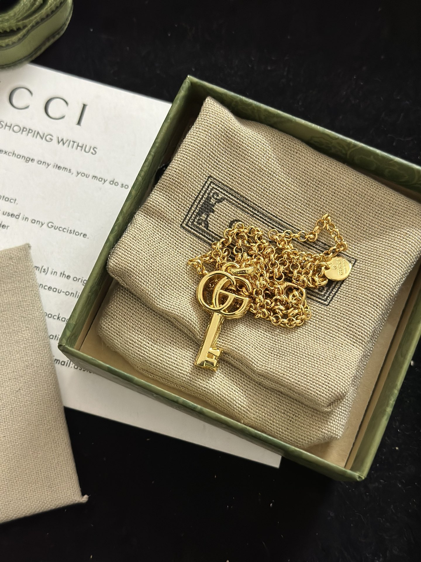 [TOP] GUCCI GG Key Necklace - Gold