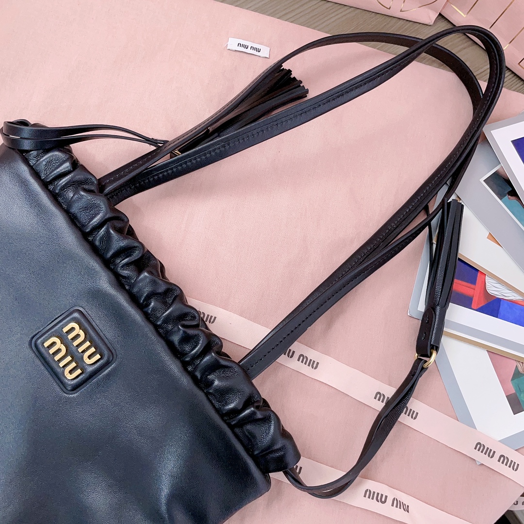 [TOP] Miu Miu Tote Bag with Tassel Drawstring Lambskin 28x31cm - Black