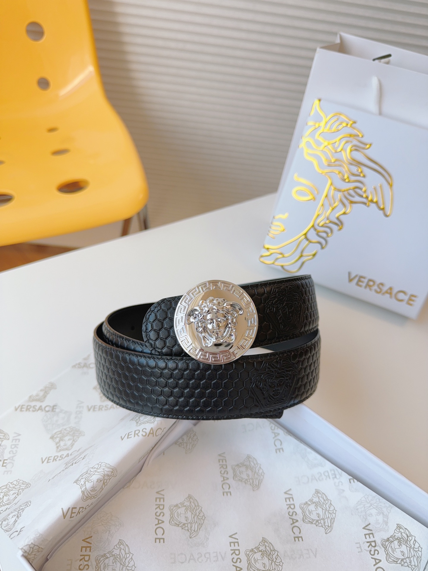 [TOP] VERSACE Cowhide Medusa Belts 4cm- Black