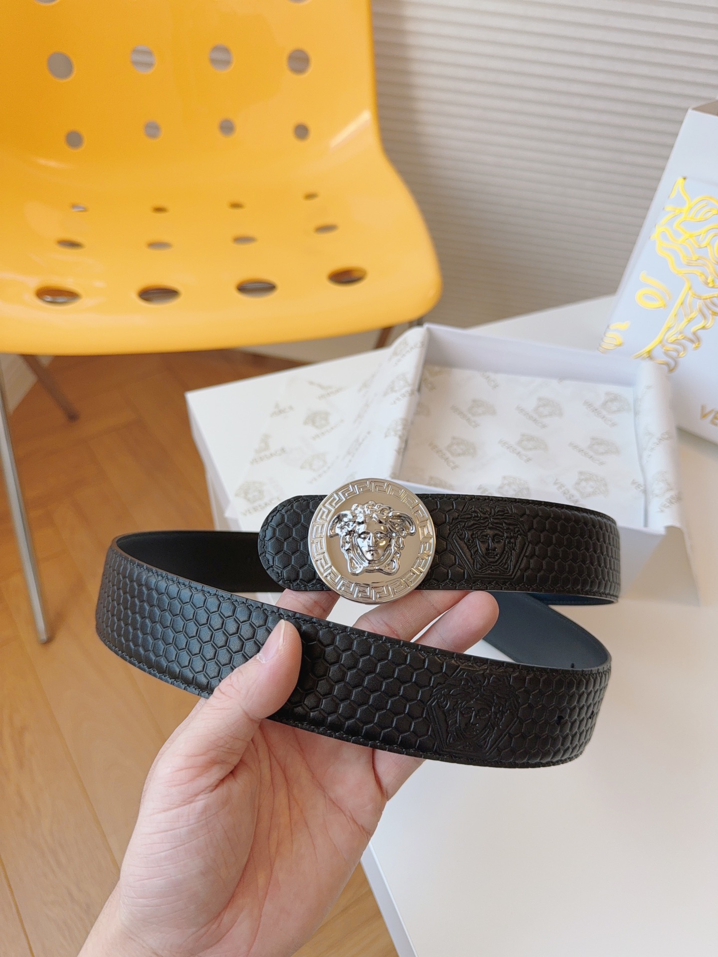 [TOP] VERSACE Cowhide Medusa Belts 4cm- Black