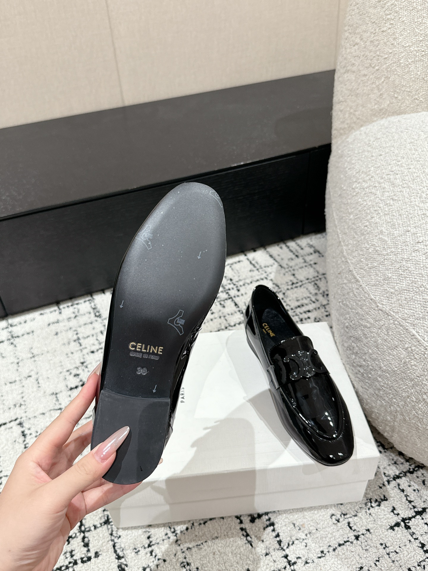 [TOP] CELINE Cowhide Leather Shoes - 3 Colour