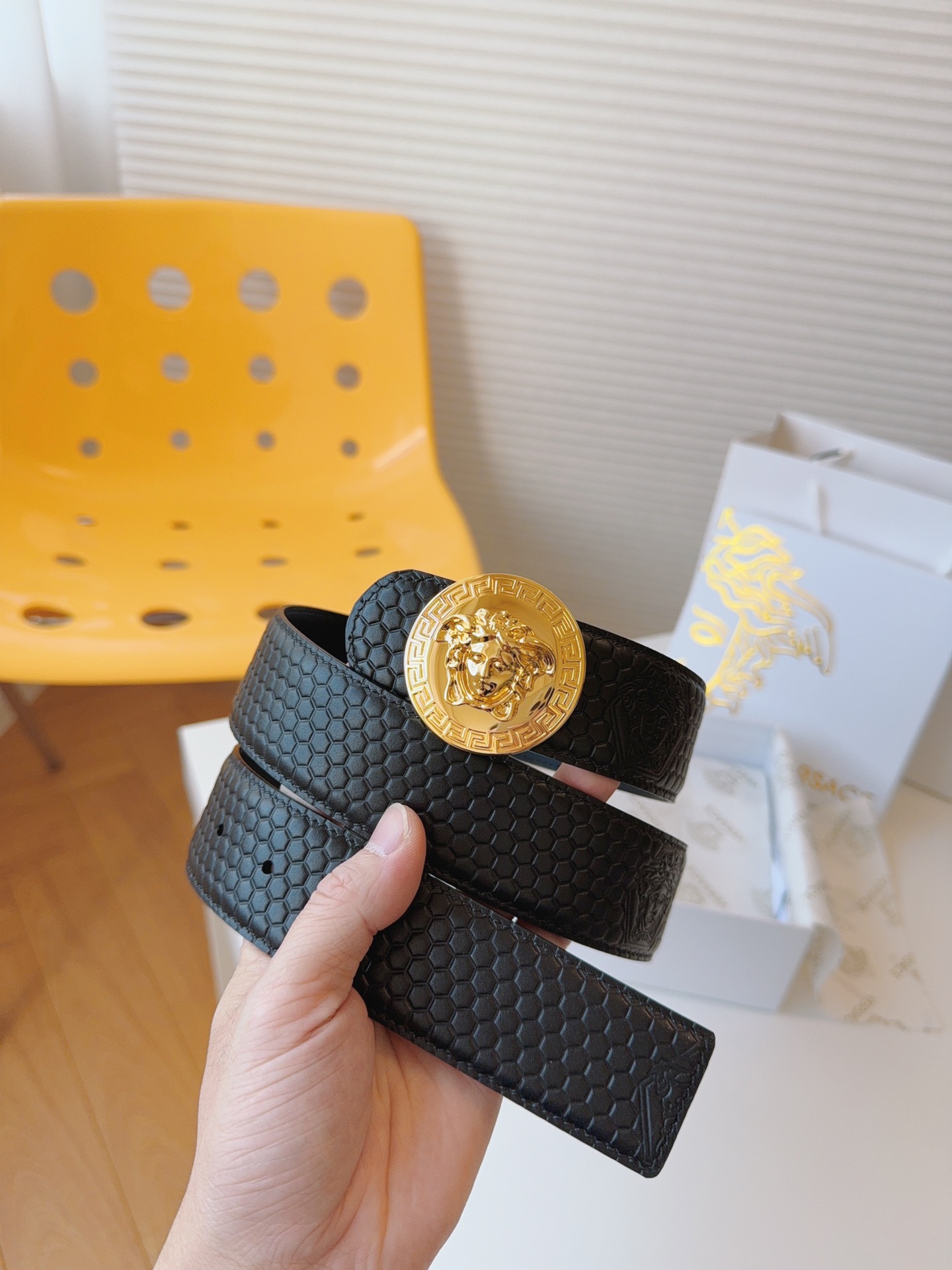 [TOP] VERSACE Cowhide Medusa Belts 4cm- Black