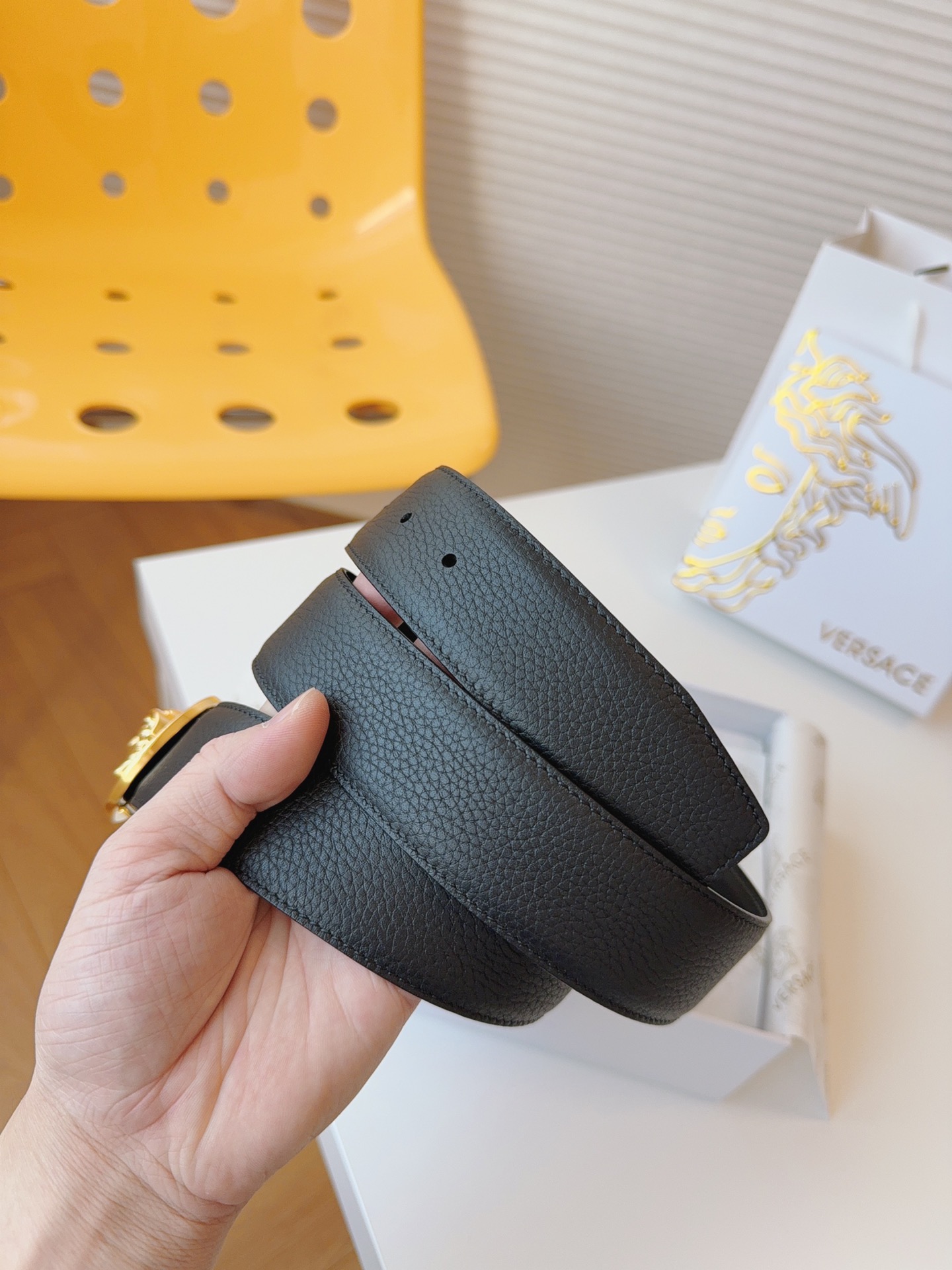 [TOP] VERSACE Cowhide Medusa Belts 4cm- Black