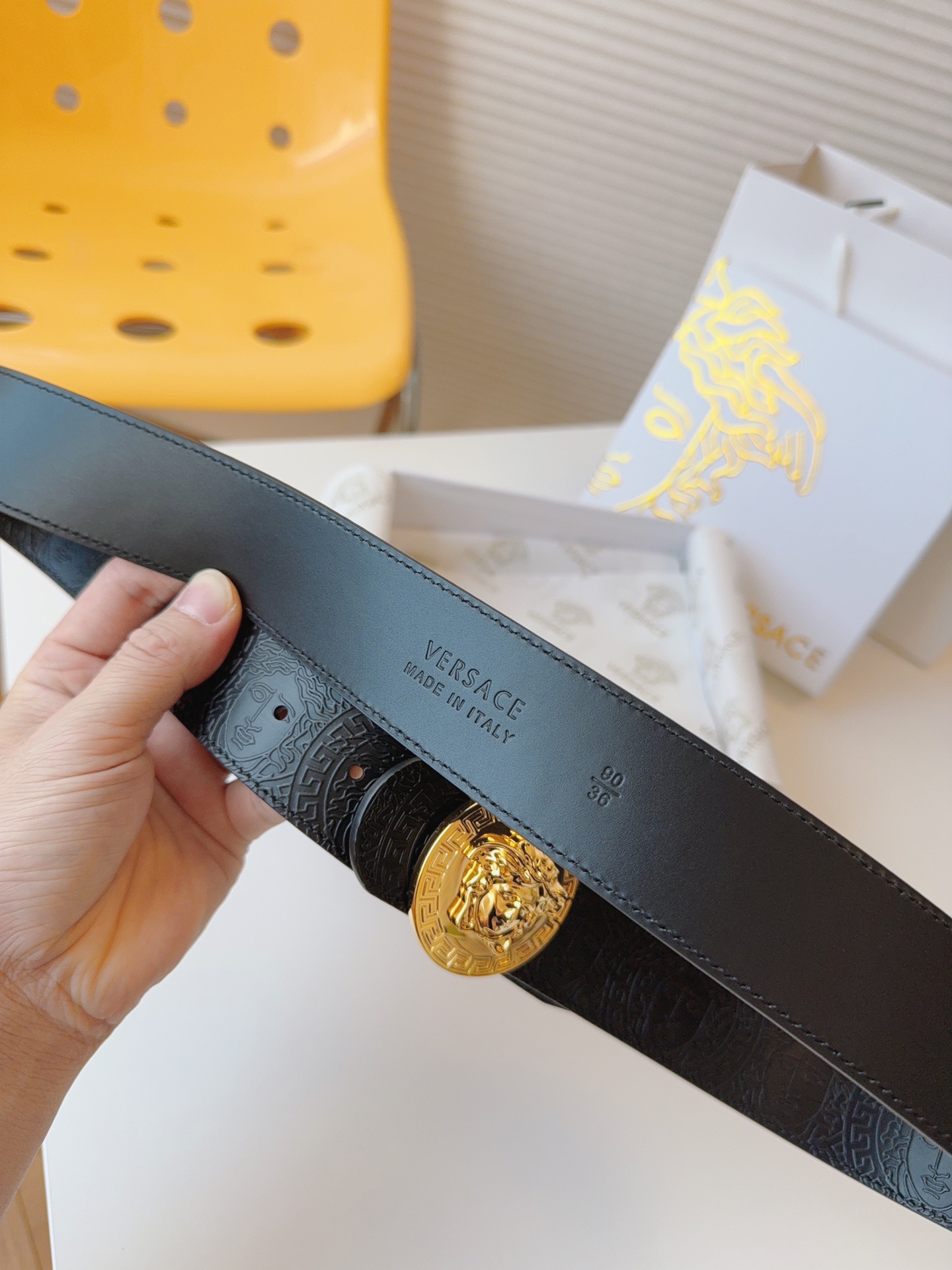 [TOP] VERSACE Cowhide Medusa Belts 4cm- Black