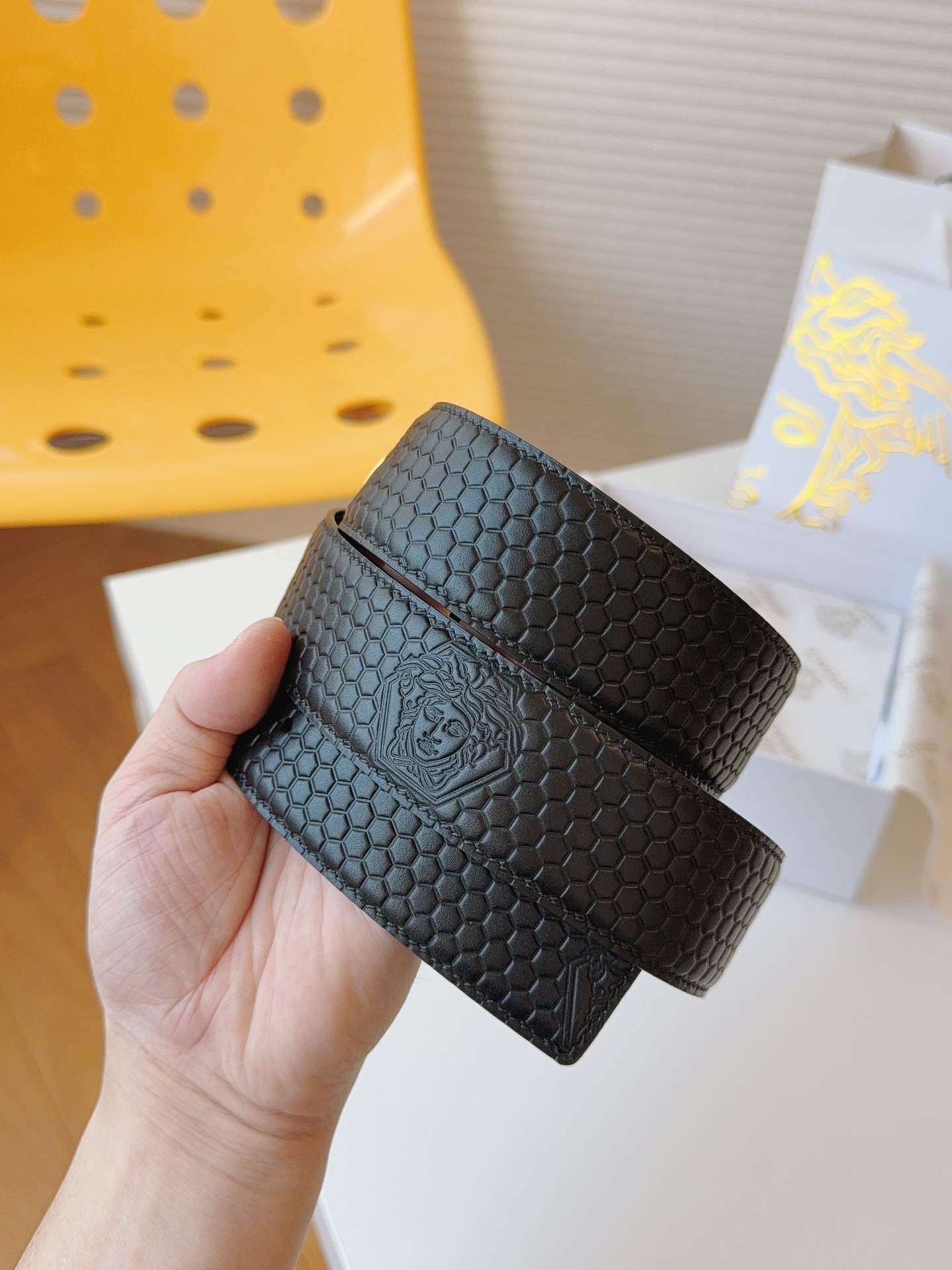 [TOP] VERSACE Cowhide Medusa Belts 4cm- Black