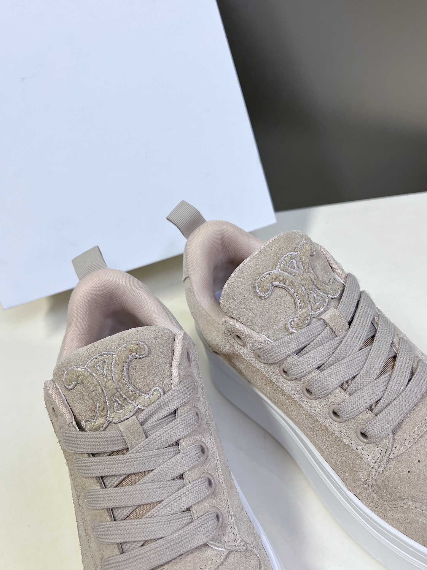 [TOP] CELINE Little White Shoes With Platforms - 3 Colour