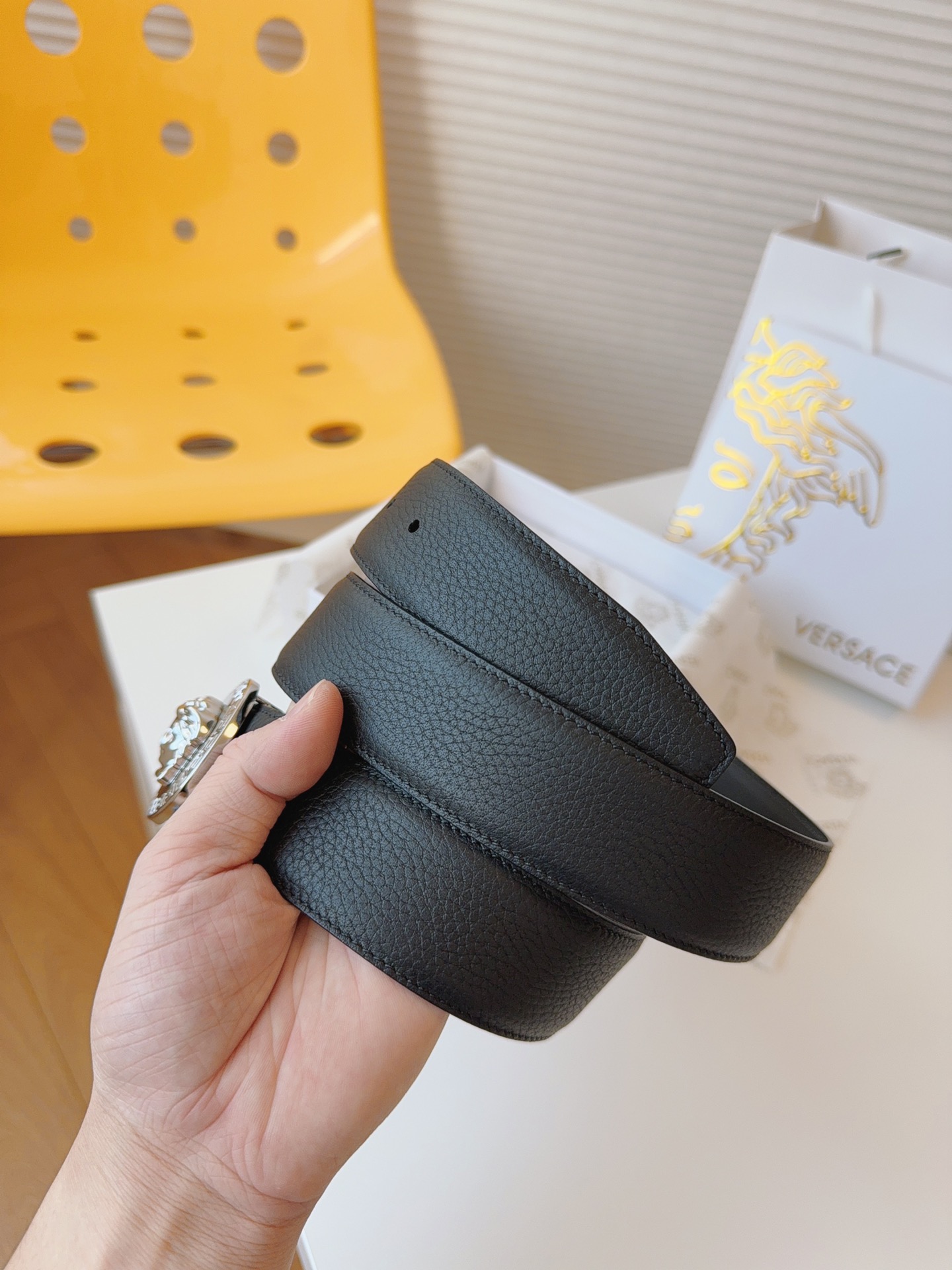 [TOP] VERSACE Cowhide Medusa Belts 4cm- Black