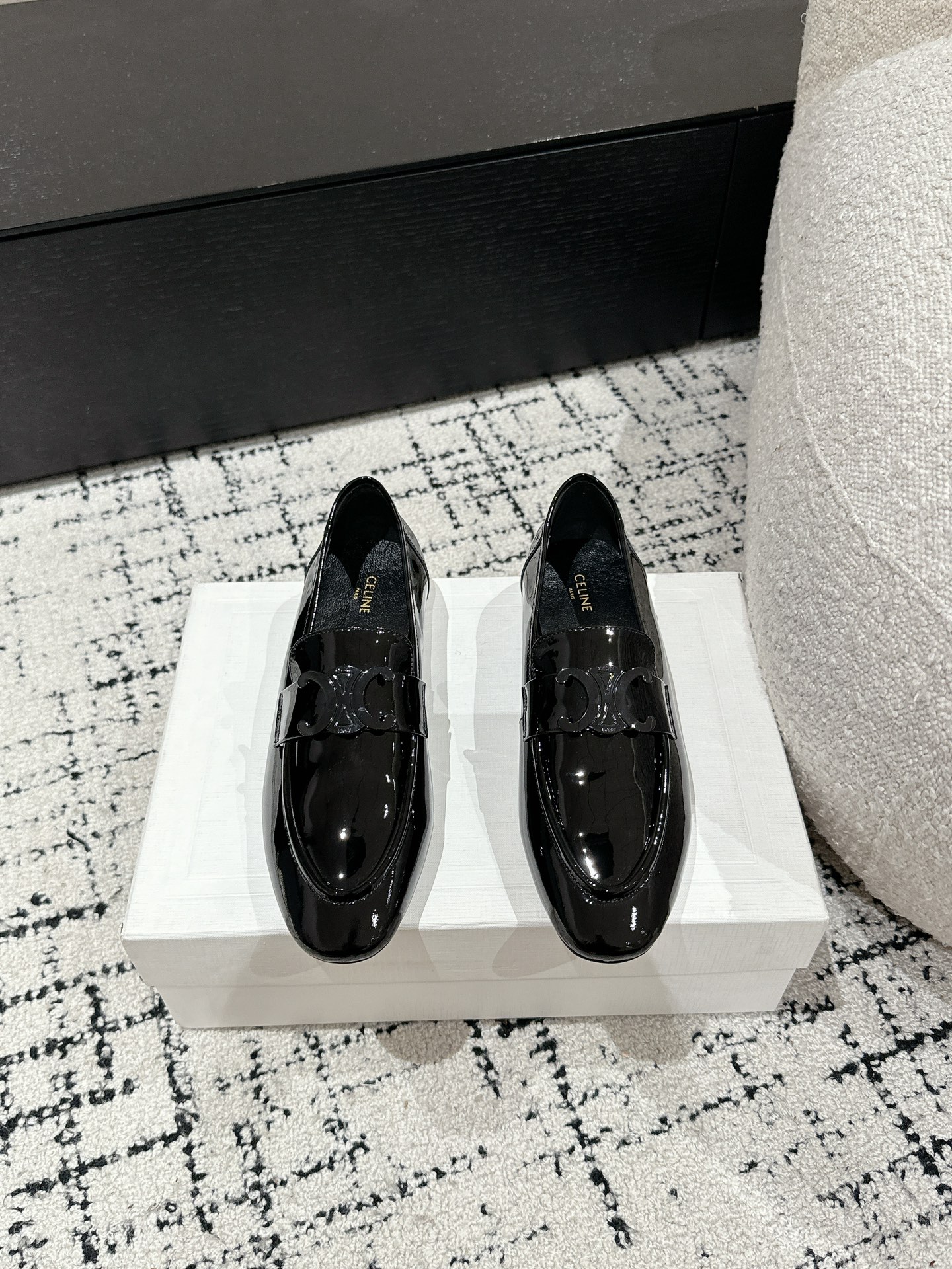 [TOP] CELINE Cowhide Leather Shoes - 3 Colour
