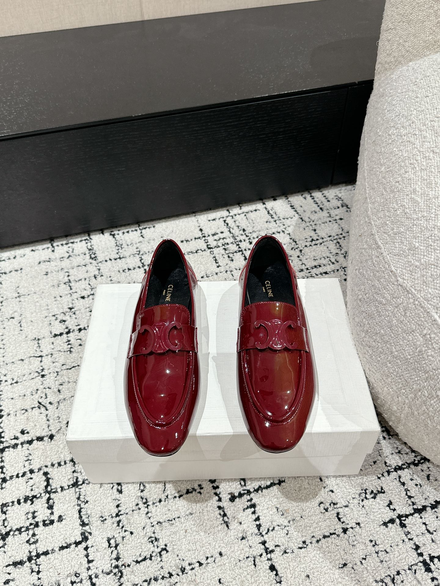 [TOP] CELINE Cowhide Leather Shoes - 3 Colour