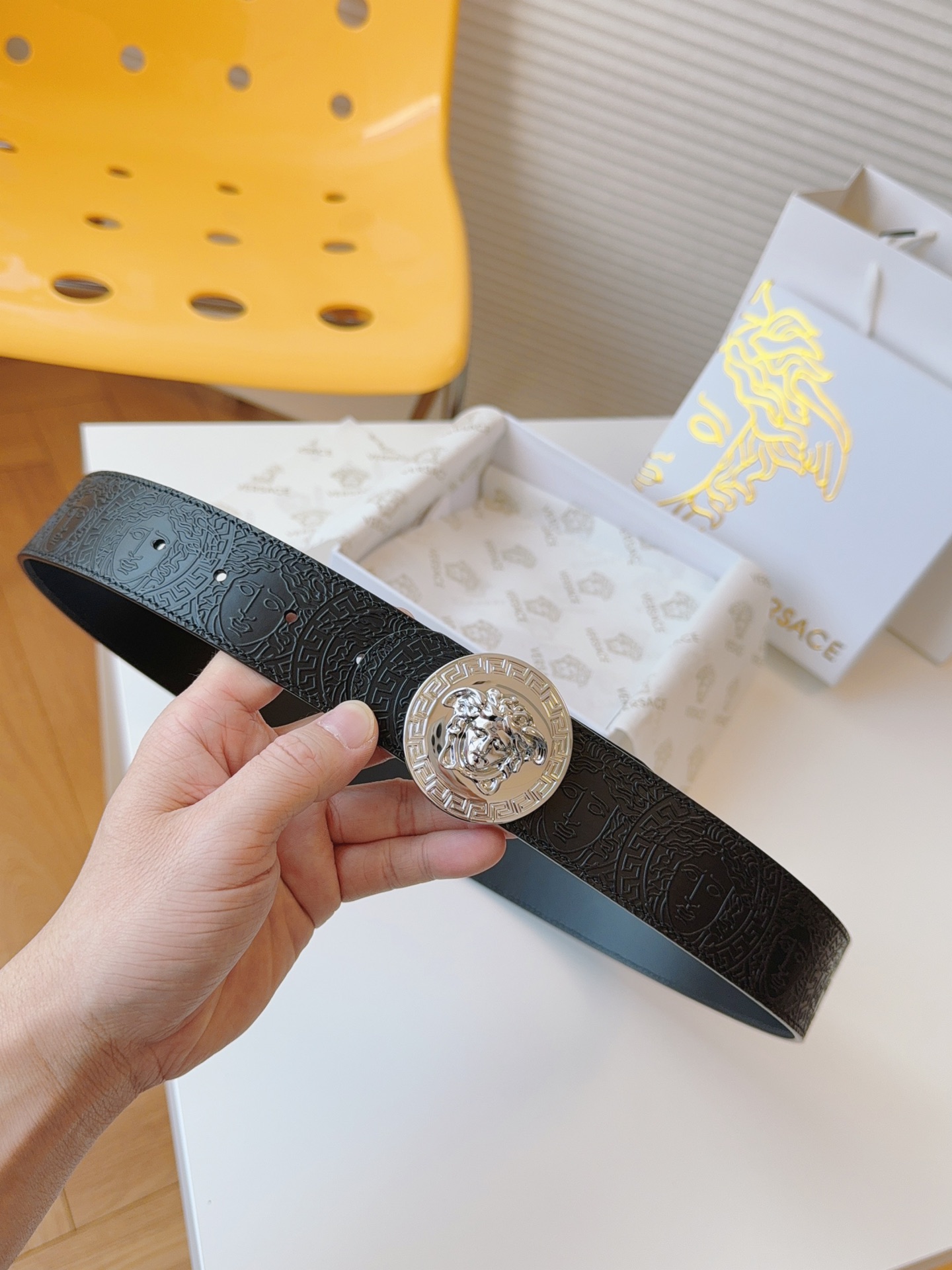 [TOP] VERSACE Cowhide Medusa Belts 4cm- Black