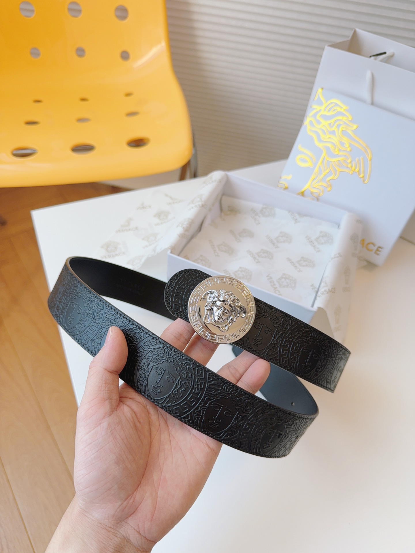[TOP] VERSACE Cowhide Medusa Belts 4cm- Black