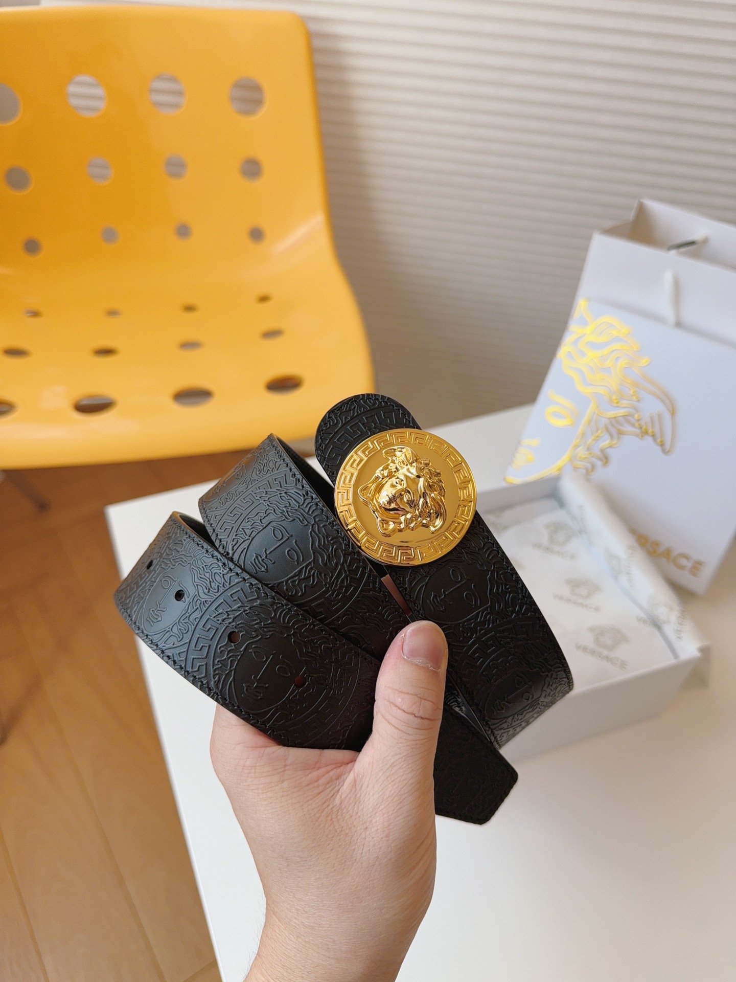 [TOP] VERSACE Cowhide Medusa Belts 4cm- Black