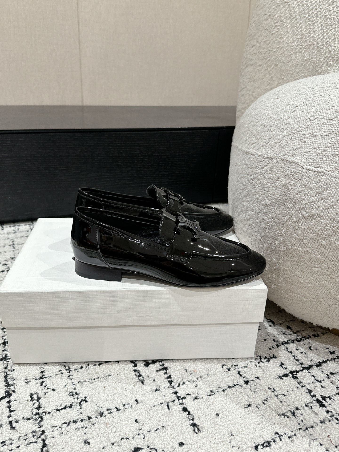 [TOP] CELINE Cowhide Leather Shoes - 3 Colour