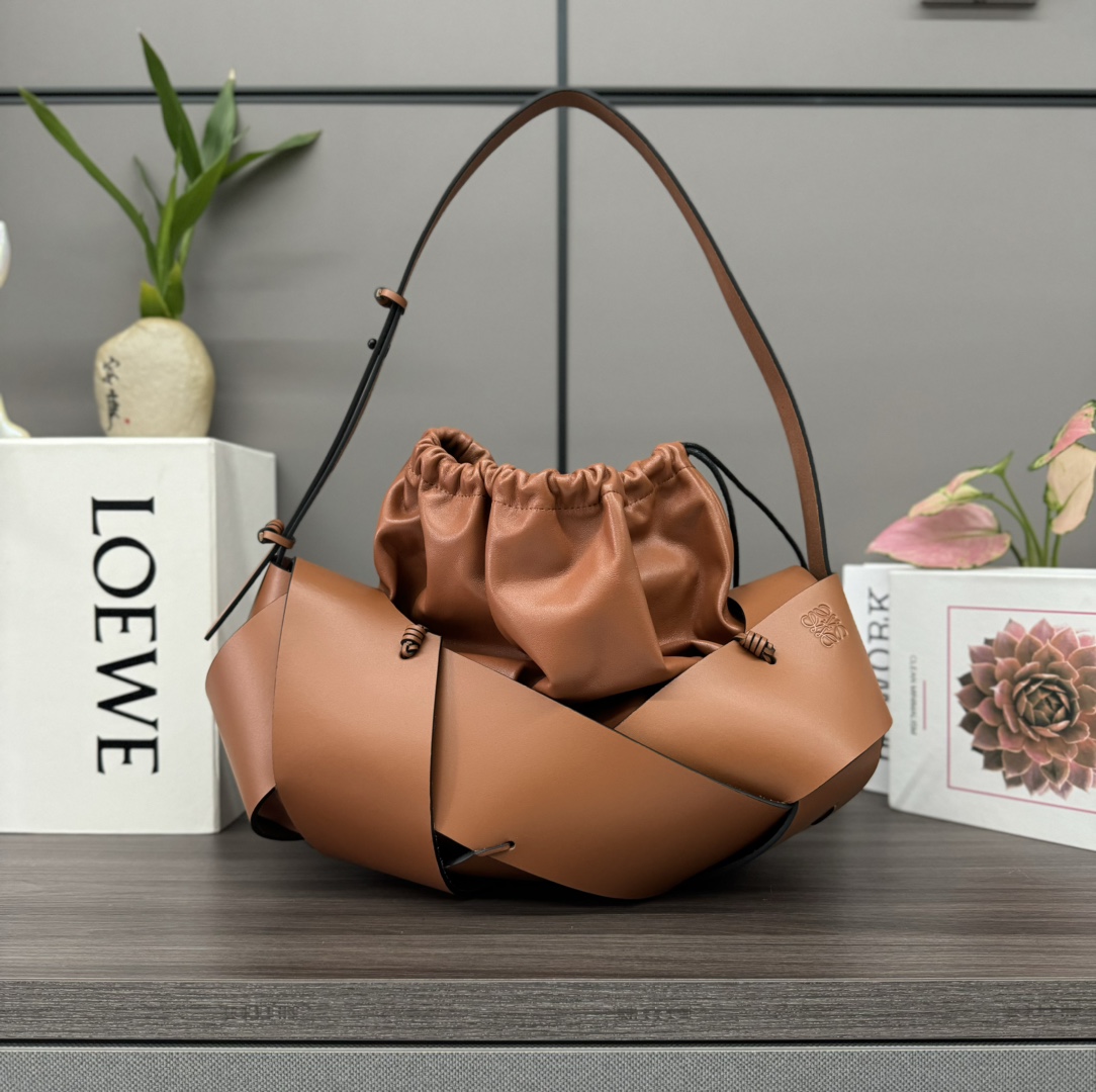 [TOP] LOEWE Cow Leather Handbag 38*18*17CM - 2 Colour