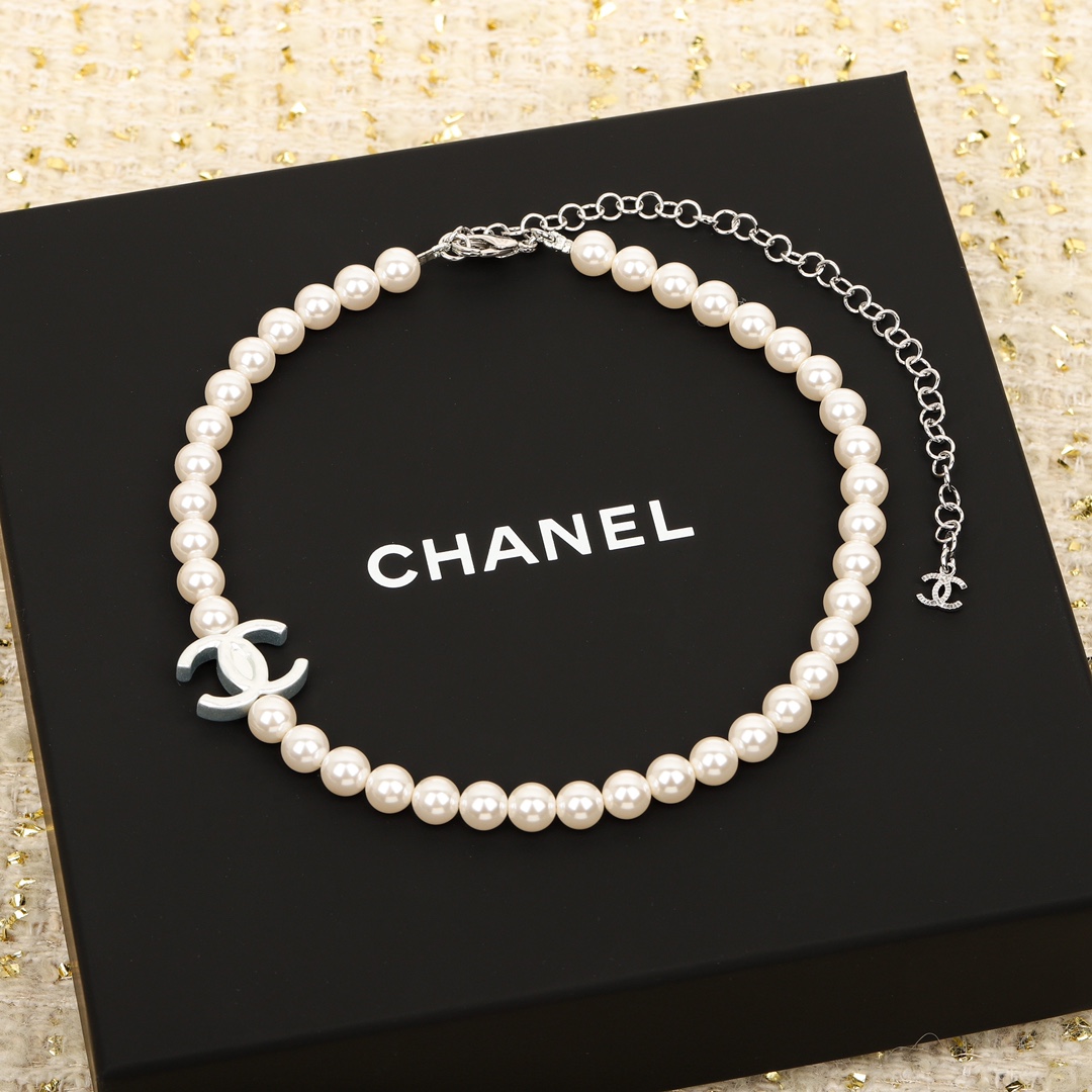 [TOP] CHANEL Pearl Necklaces - Silver