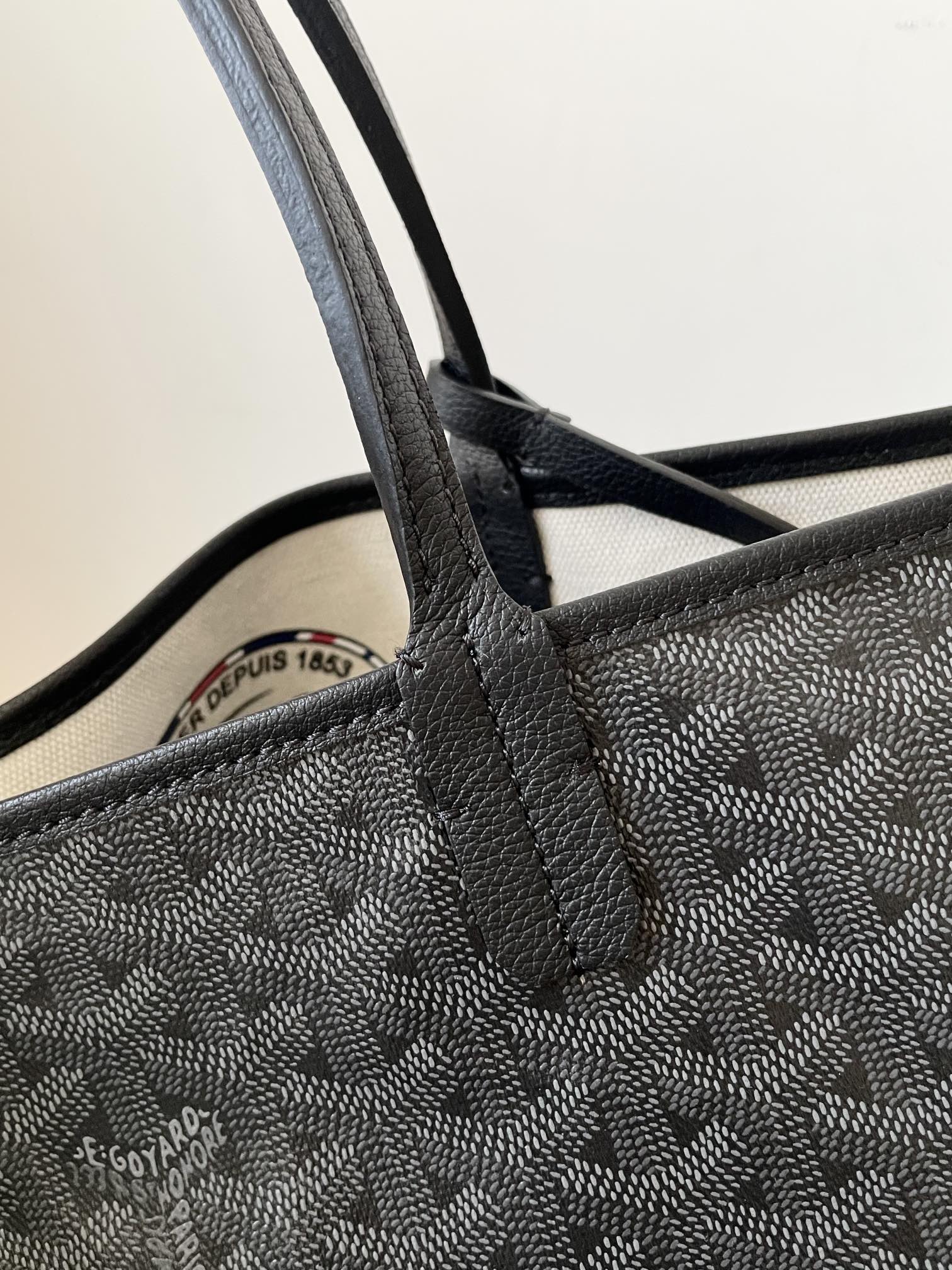 [TOP] Goyard Saint Louis Bag  28 cm x 15 cm x 34 cm/34 cm x 20 cm x 40 cm - Black