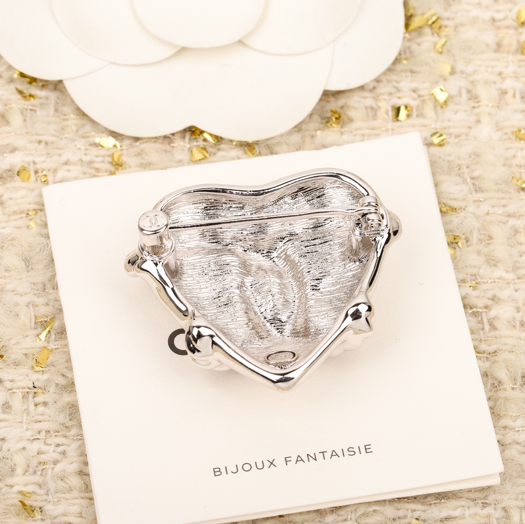 [TOP] CHANEL Love Brooch - 2 Colour