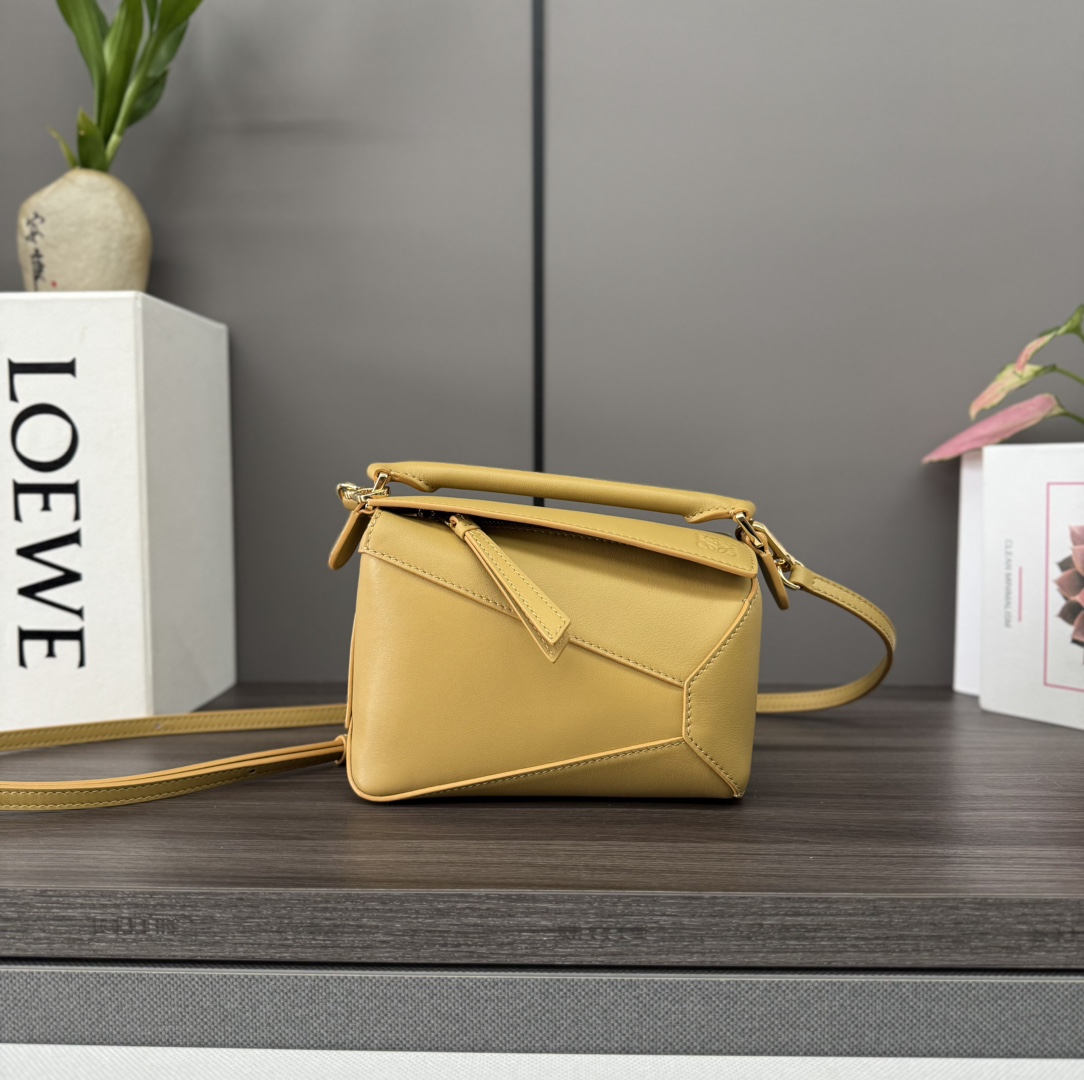 [TOP] LOEWE Puzzle Bag Anagram 18*12.5*8CＭ/24*10.5*16CM - Yellow